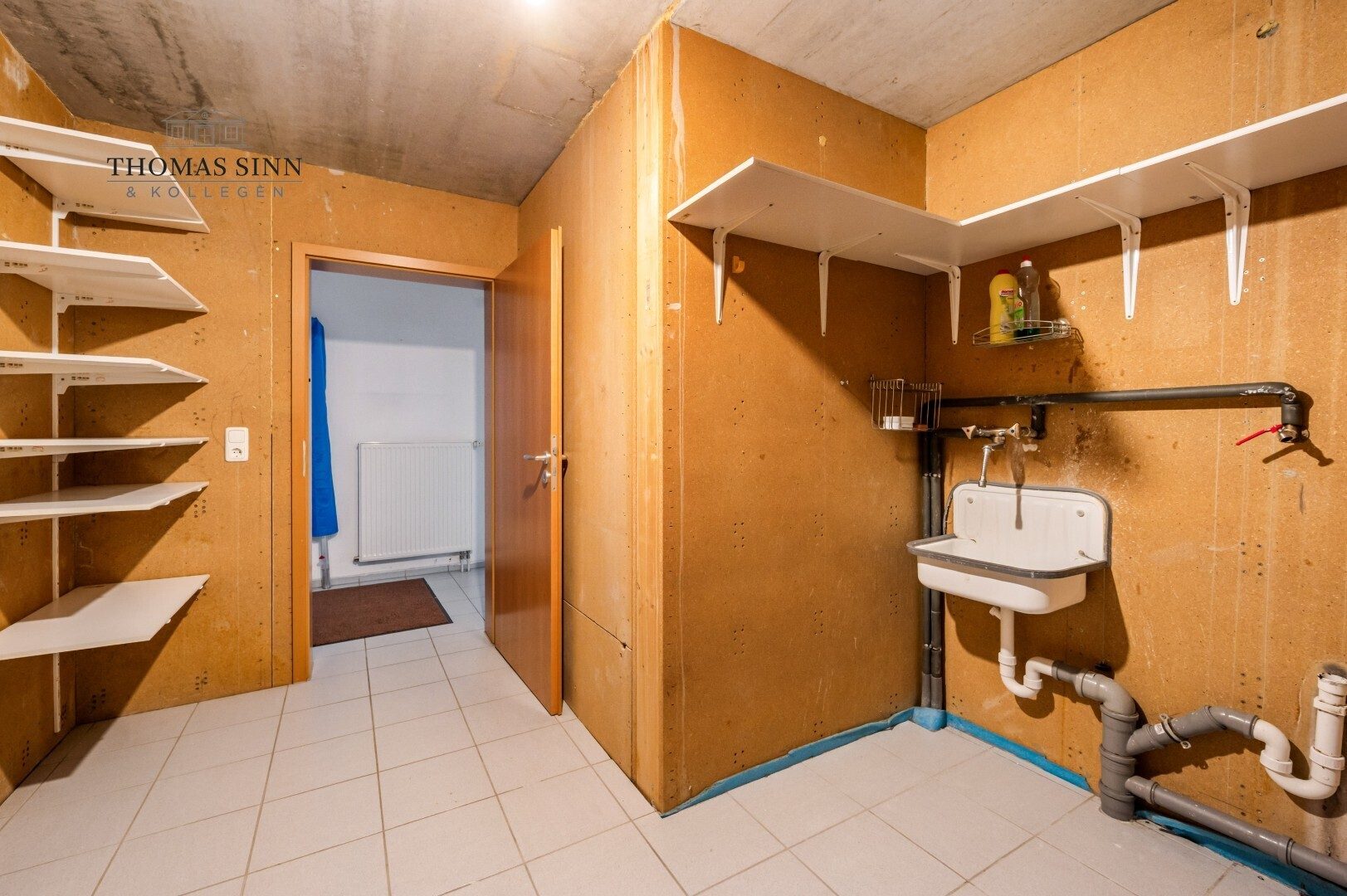 Immobilienangebot - Möckmühl - Alle - Lichtdurchflutetes Einfamilienhaus in exponierter, ruhiger Aussichtslage - sofort frei!