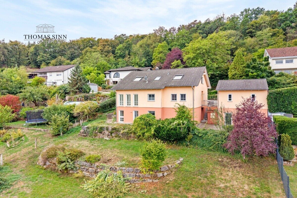 Immobilienangebot - Möckmühl - Alle - Lichtdurchflutetes Einfamilienhaus in exponierter, ruhiger Aussichtslage - sofort frei!