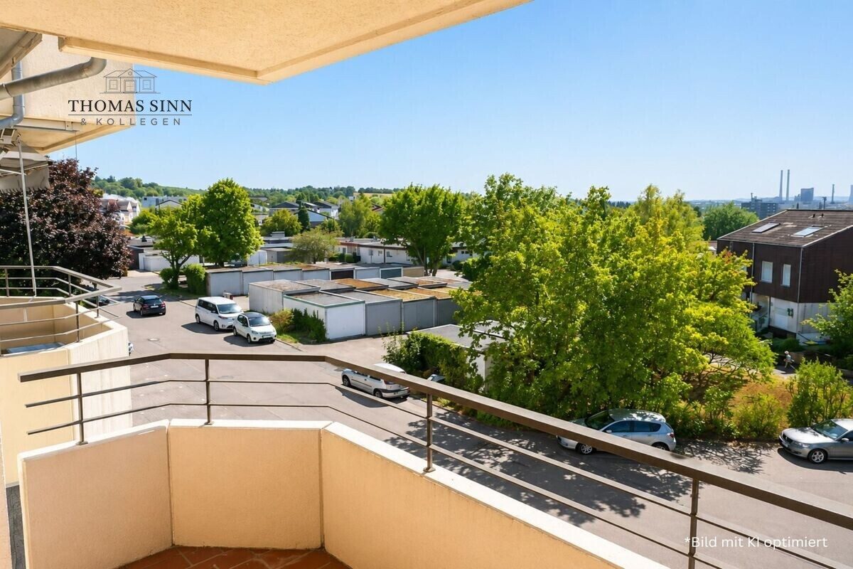 Immobilienangebot - Neckarsulm - Alle - Bezugsfreie 3,5-Zimmer-Wohnung im 4. OG mit Aufzug, großem Balkon und ruhiger Lage in Sackgasse