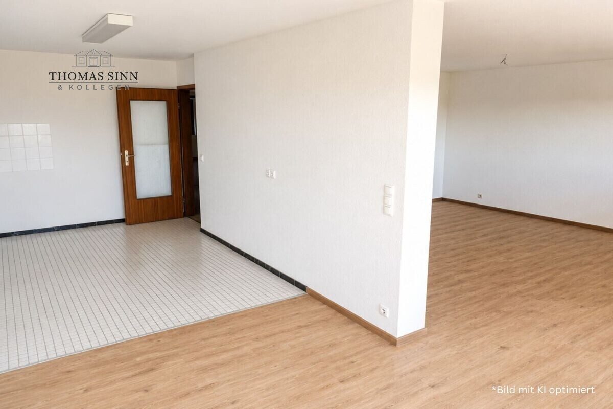 Immobilienangebot - Neckarsulm - Alle - Bezugsfreie 3,5-Zimmer-Wohnung im 4. OG mit Aufzug, großem Balkon und ruhiger Lage in Sackgasse