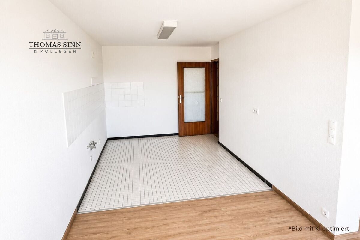 Immobilienangebot - Neckarsulm - Alle - Bezugsfreie 3,5-Zimmer-Wohnung im 4. OG mit Aufzug, großem Balkon und ruhiger Lage in Sackgasse