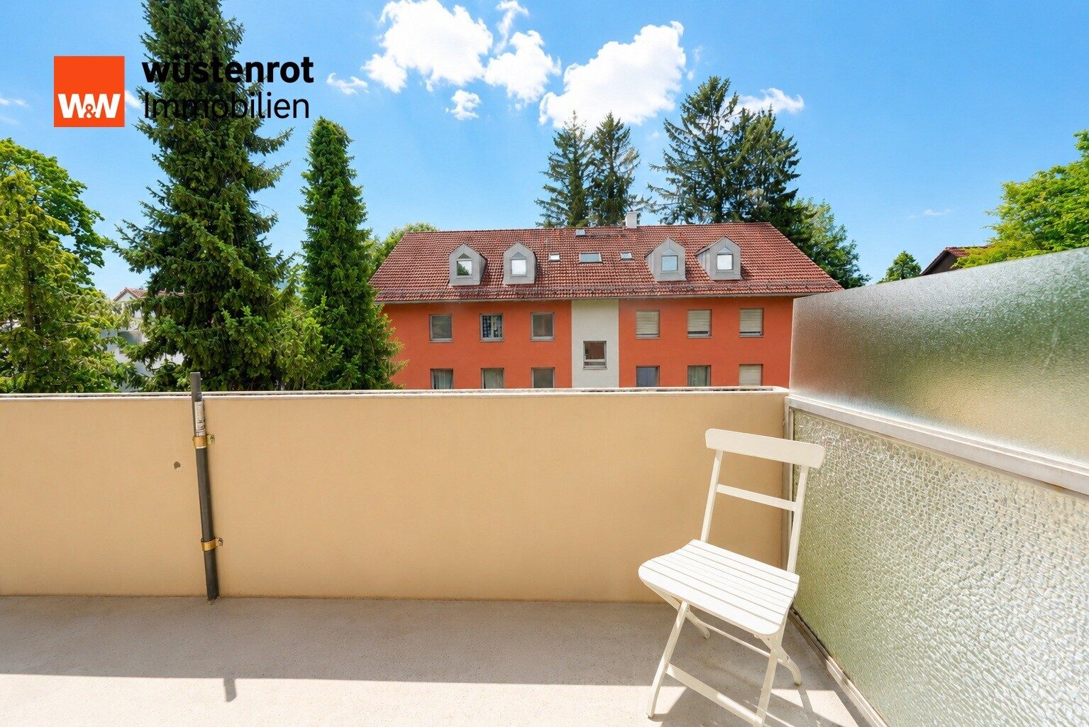 Immobilienangebot - Ismaning - Alle - Ismaning - gemütliche 4-Zimmer-Wohnung mit 2 Balkonen und großem Tiefgaragenstellplatz
