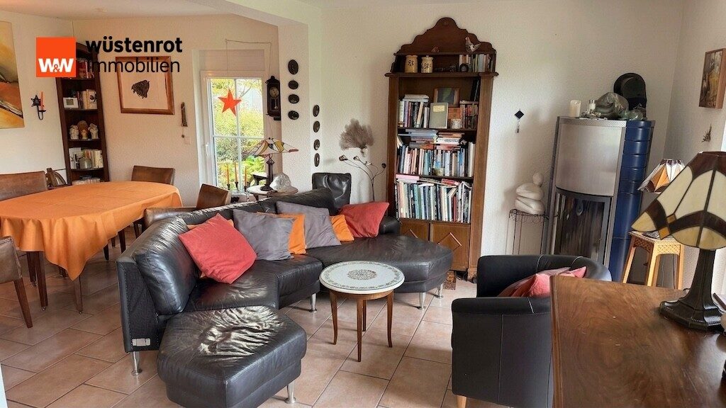 Immobilienangebot - Lörrach - Alle - Gemütliche 3,5 Zimmer Wohnung mit mediterranen Flair und großer Terrasse auf dem "Tüllinger"