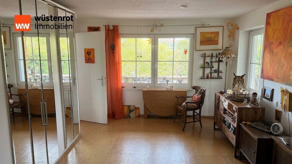 Immobilienangebot - Lörrach - Alle - Gemütliche 3,5 Zimmer Wohnung mit mediterranen Flair und großer Terrasse auf dem "Tüllinger"