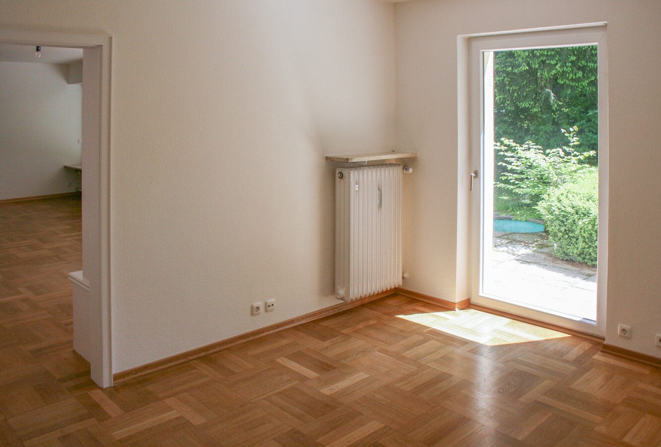 Immobilienangebot - Ottobrunn / Riemerling - Alle - Viel Raum, viele Möglichkeiten – großzügiges Wohn- und Geschäftshaus mit Garten, Terrasse und Balkon