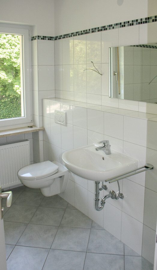 Immobilienangebot - Ottobrunn / Riemerling - Alle - Viel Raum, viele Möglichkeiten – großzügiges Wohn- und Geschäftshaus mit Garten, Terrasse und Balkon