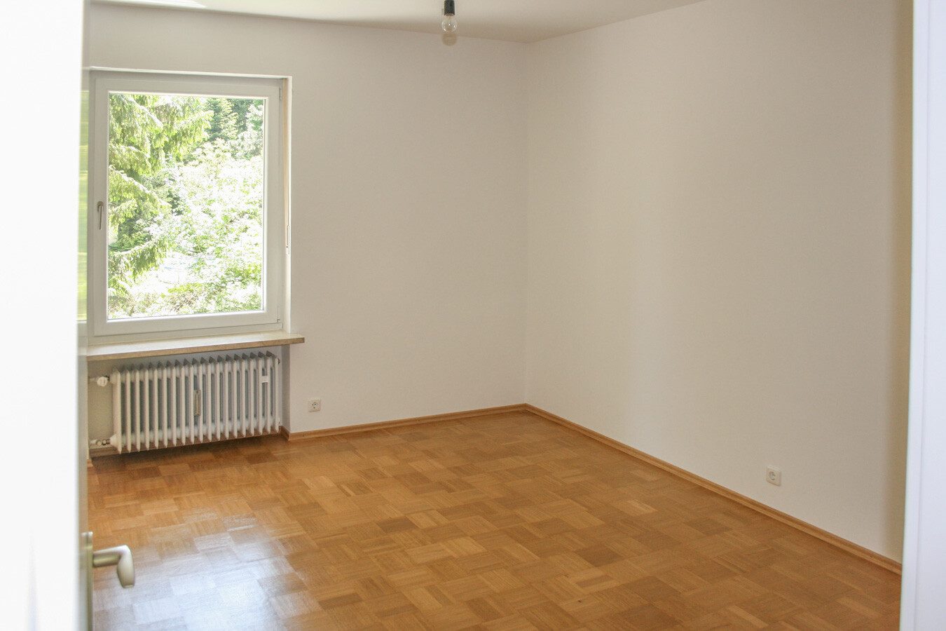 Immobilienangebot - Ottobrunn / Riemerling - Alle - Viel Raum, viele Möglichkeiten – großzügiges Wohn- und Geschäftshaus mit Garten, Terrasse und Balkon