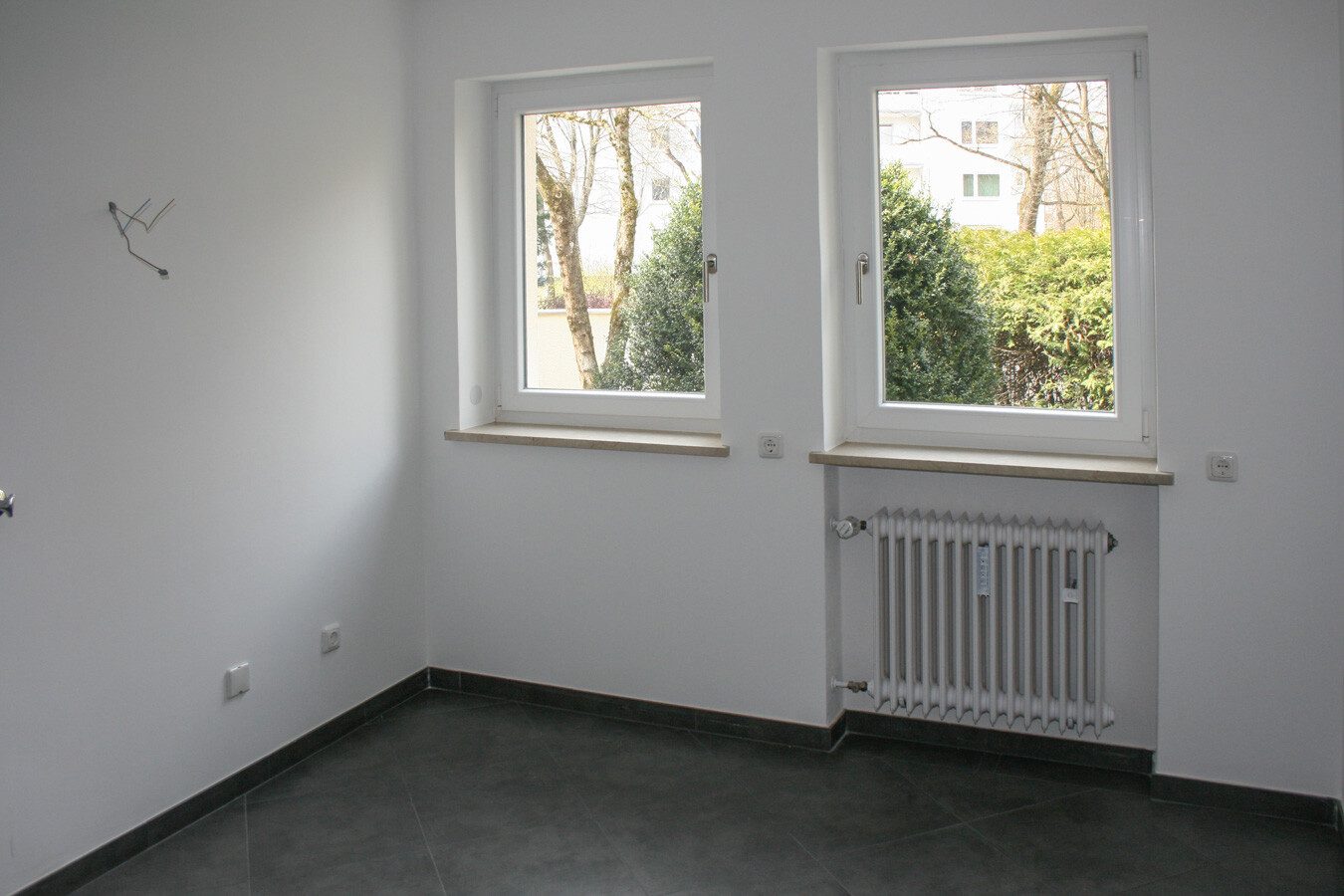 Immobilienangebot - Ottobrunn / Riemerling - Alle - Viel Raum, viele Möglichkeiten – großzügiges Wohn- und Geschäftshaus mit Garten, Terrasse und Balkon