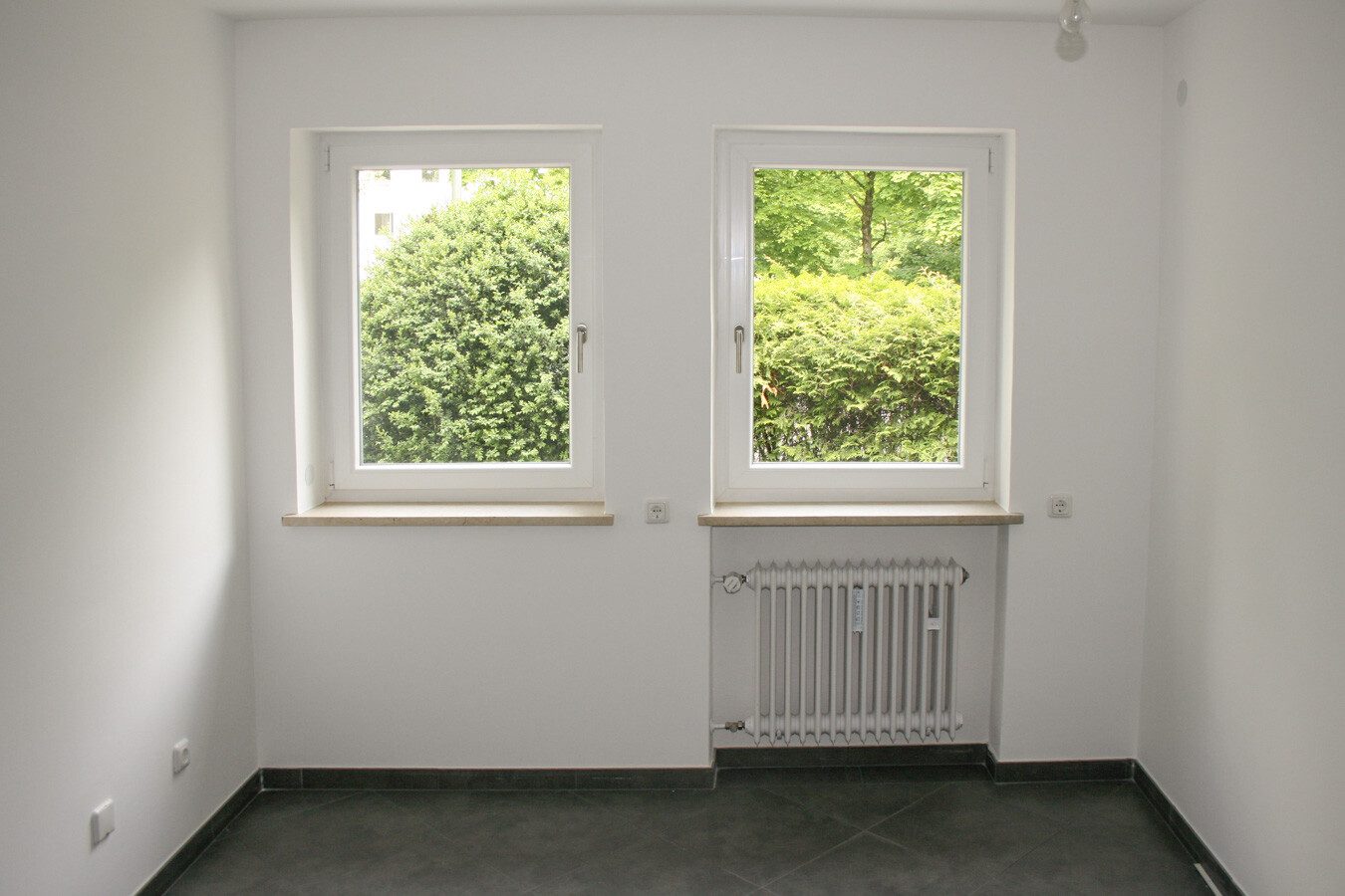 Immobilienangebot - Ottobrunn / Riemerling - Alle - Viel Raum, viele Möglichkeiten – großzügiges Wohn- und Geschäftshaus mit Garten, Terrasse und Balkon