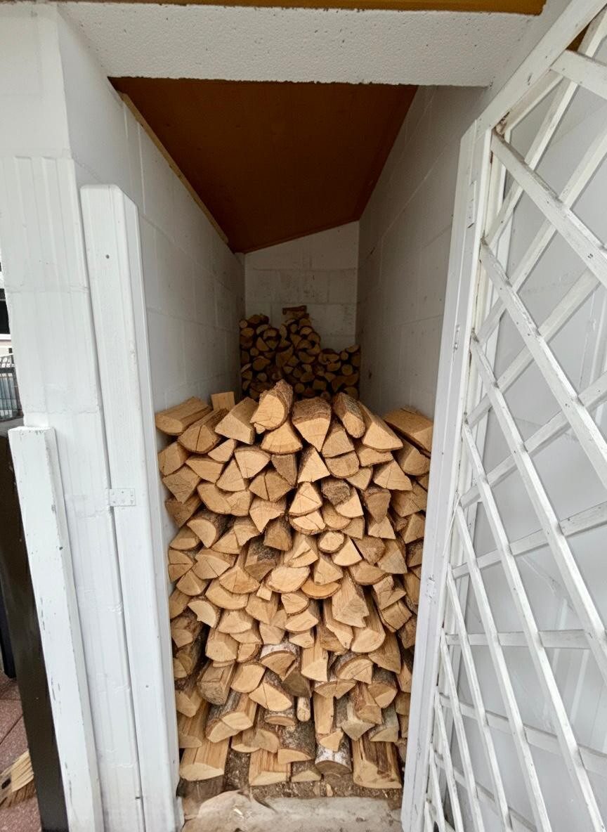 Immobilienangebot - Kaiserslautern - Alle - Großzügiges Reihenmittelhaus mit Wintergarten, Kamin und viel Platz für die Familien
