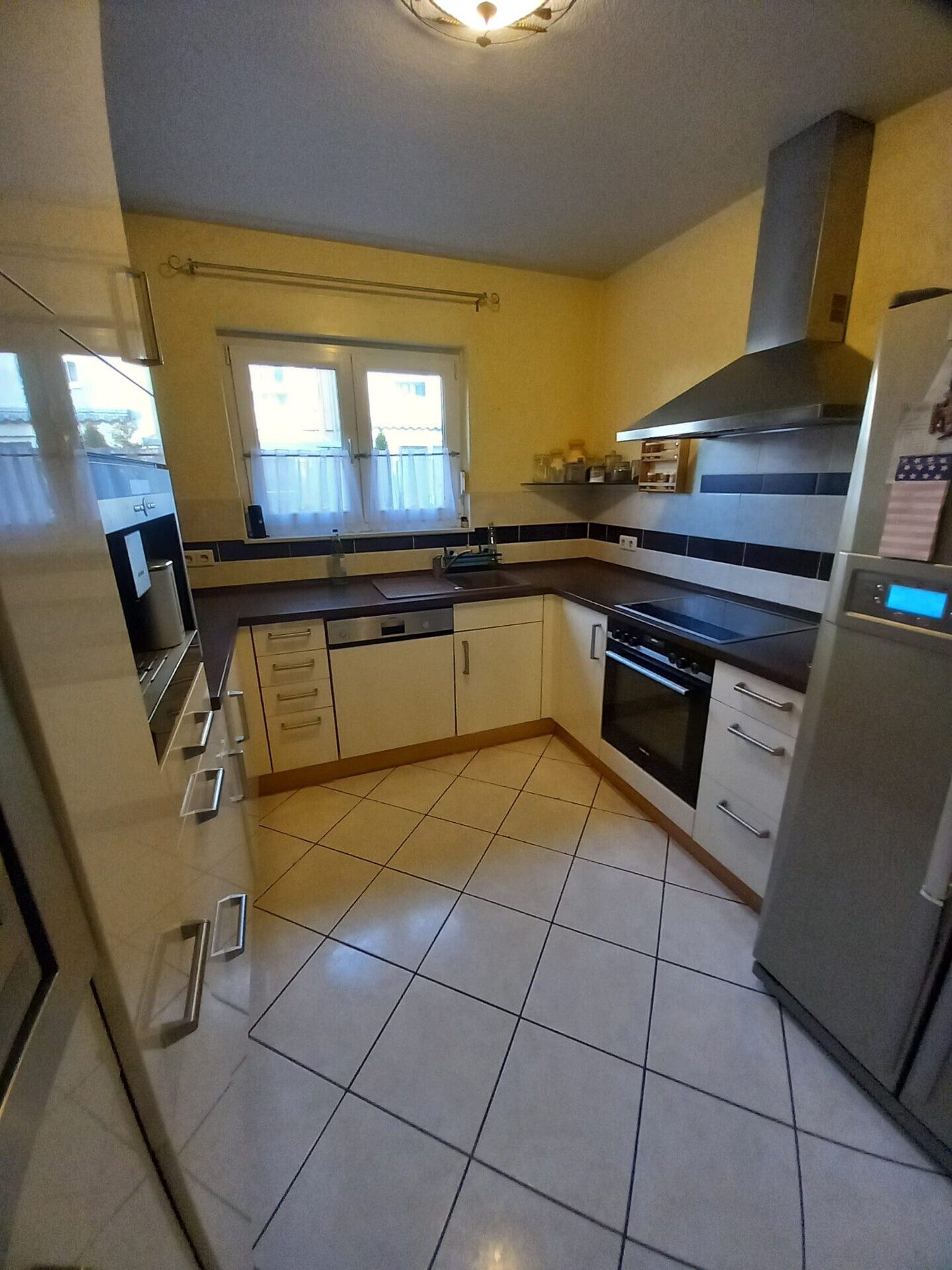 Immobilienangebot - Kaiserslautern - Alle - Großzügiges Reihenmittelhaus mit Wintergarten, Kamin und viel Platz für die Familien