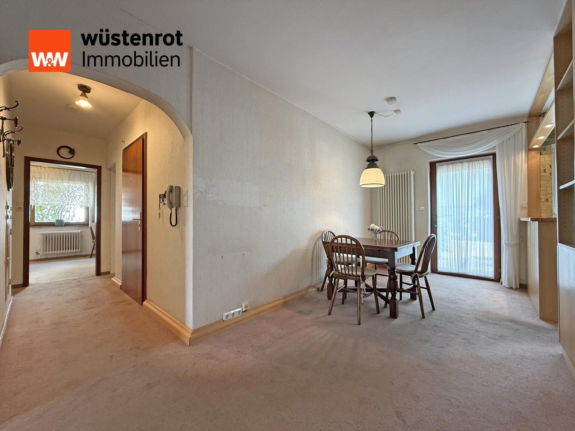 Immobilienangebot - Leonberg - Alle - Familienfreundliche 4,5-Zi.-Whg. mit großem Südwest-Balkon, Hobbyraum, barrierefreiem & modernem Bad