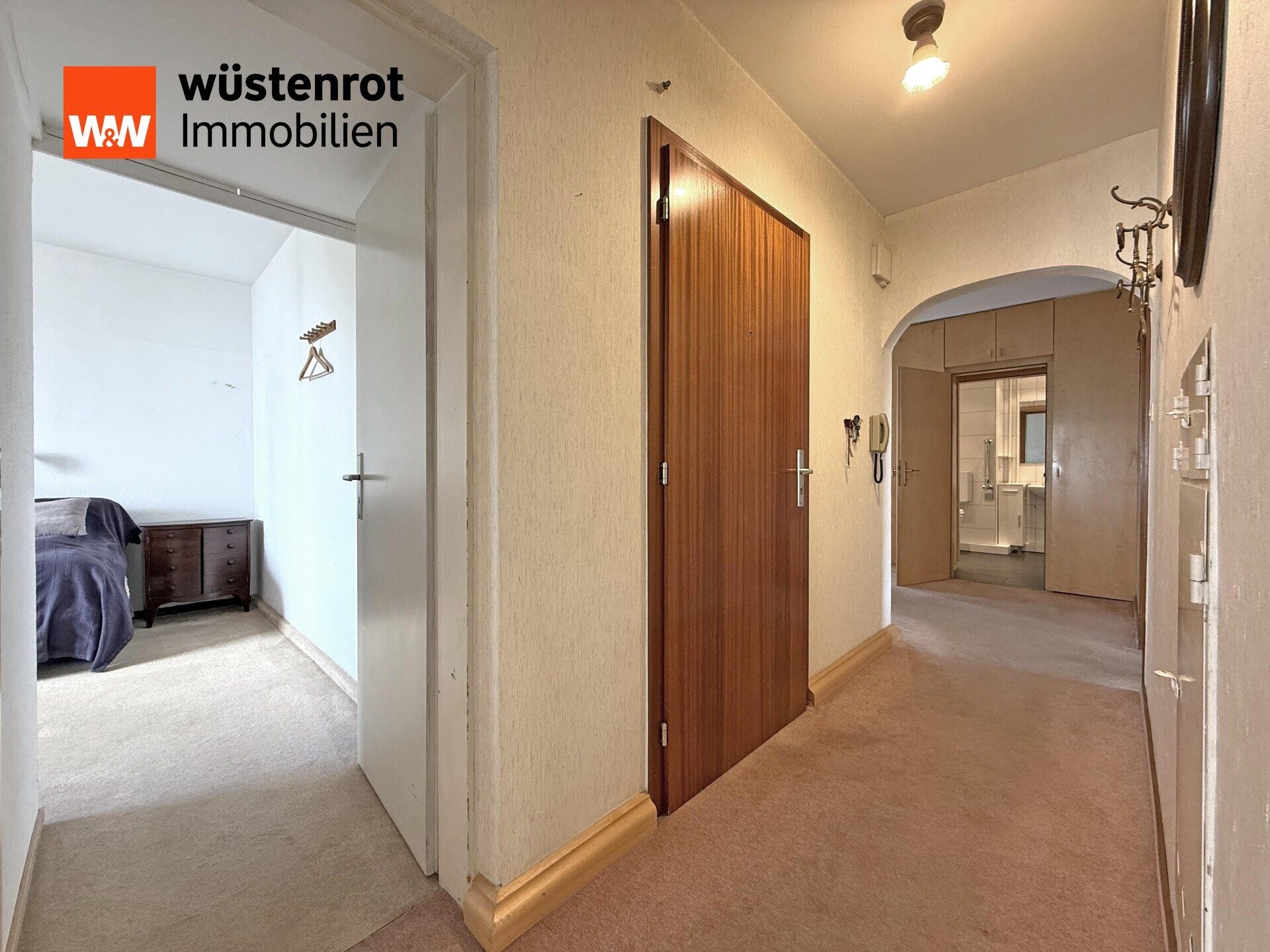 Immobilienangebot - Leonberg - Alle - Familienfreundliche 4,5-Zi.-Whg. mit großem Südwest-Balkon, Hobbyraum, barrierefreiem & modernem Bad