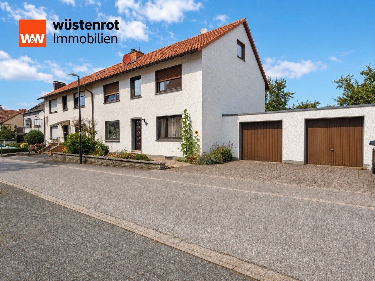 Immobilienangebot - Werl - Alle - Einziehen, vermieten, ausbauen – Zweifamilienhaus mit Potenzial und 2 Garagen in Werl