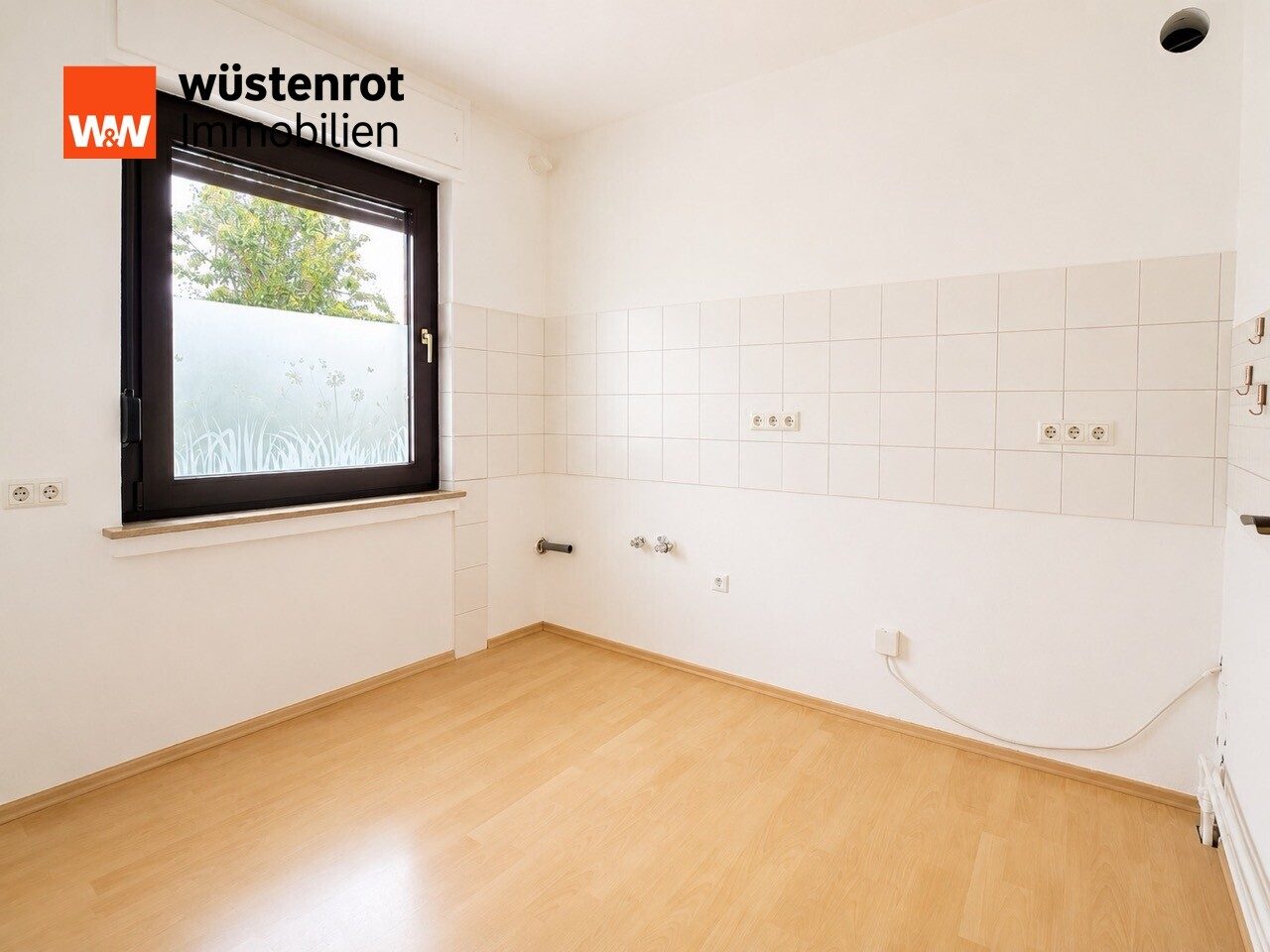 Immobilienangebot - Werl - Alle - Einziehen, vermieten, ausbauen – Zweifamilienhaus mit Potenzial und 2 Garagen in Werl