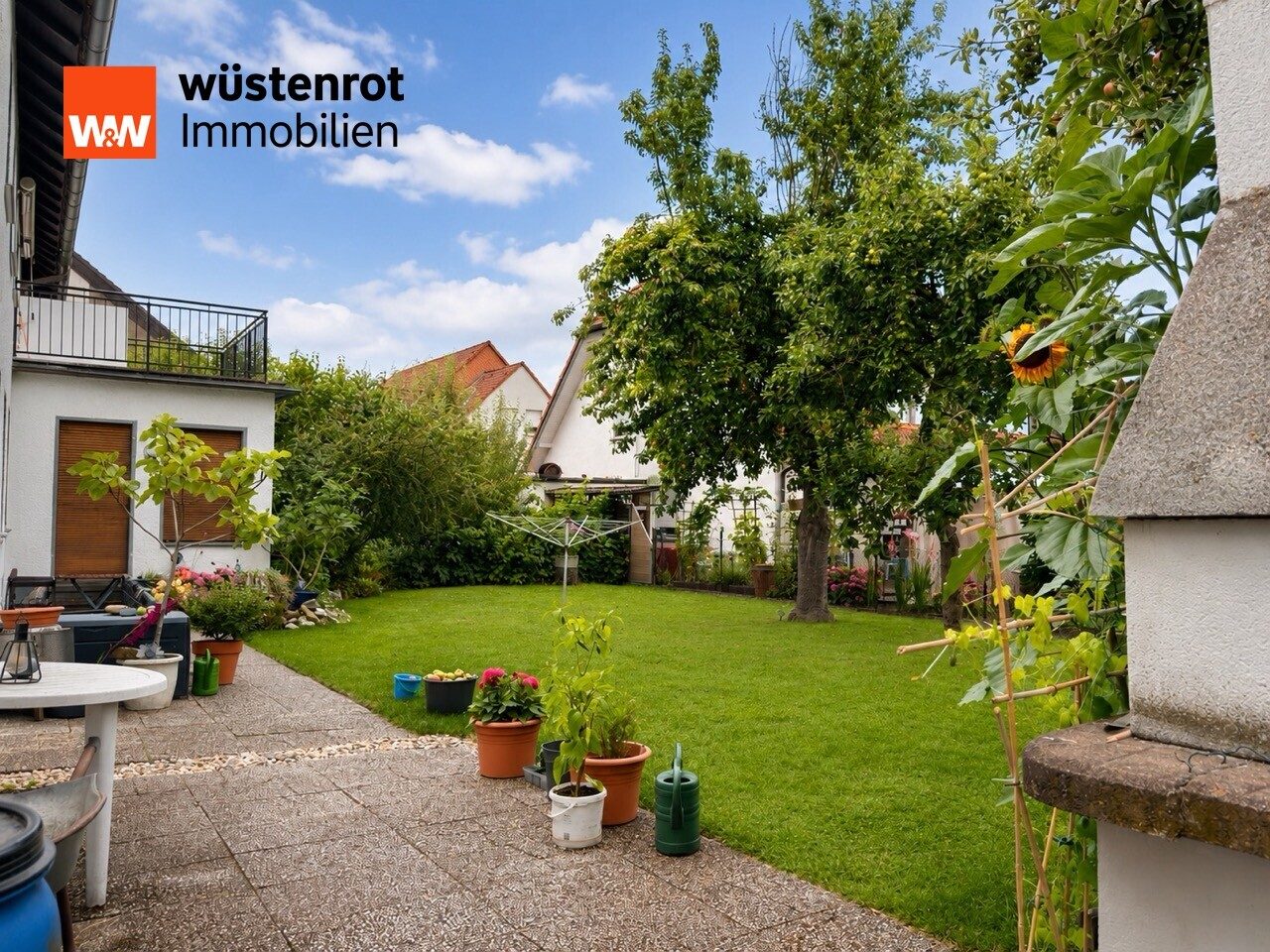 Immobilienangebot - Werl - Alle - Einziehen, vermieten, ausbauen – Zweifamilienhaus mit Potenzial und 2 Garagen in Werl