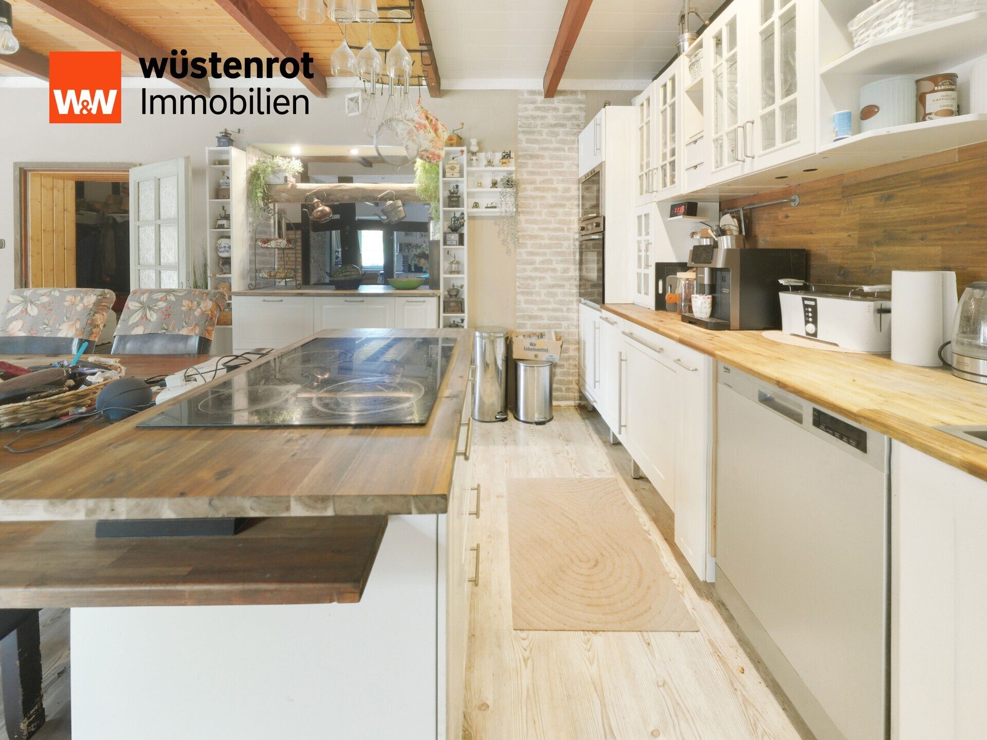 Immobilienangebot - Bad Münder am Deister / Flegessen - Alle - Historisches Fachwerkhaus mit Einliegerwohnung, Volieren und Ausbaupotenzial im Weserbergland