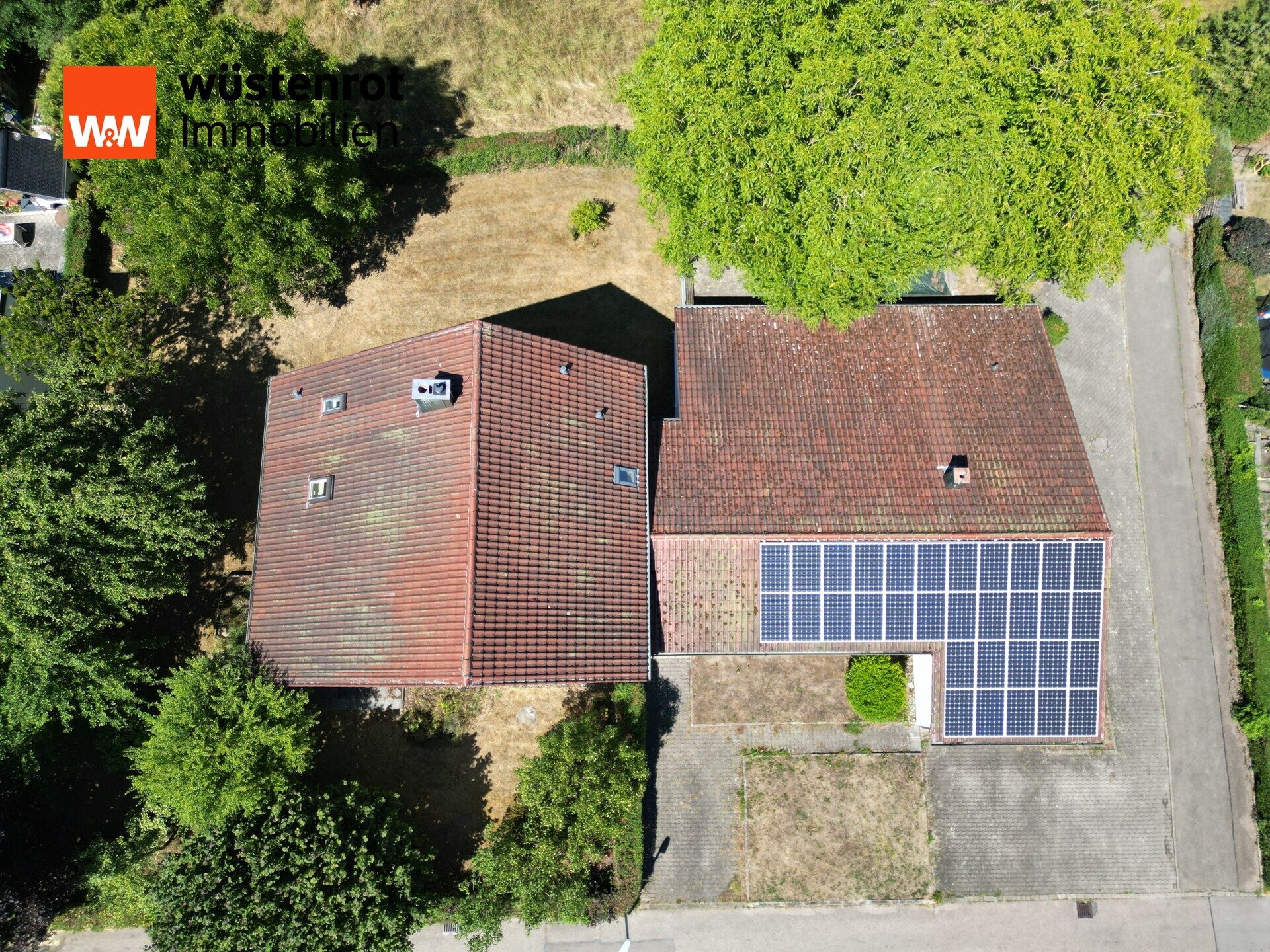 Immobilienangebot - Gaildorf - Alle - Großes Wohnhaus mit Anbaugebäude für Freizeit/Veranstaltungen und viel Platz für Familie und Beruf