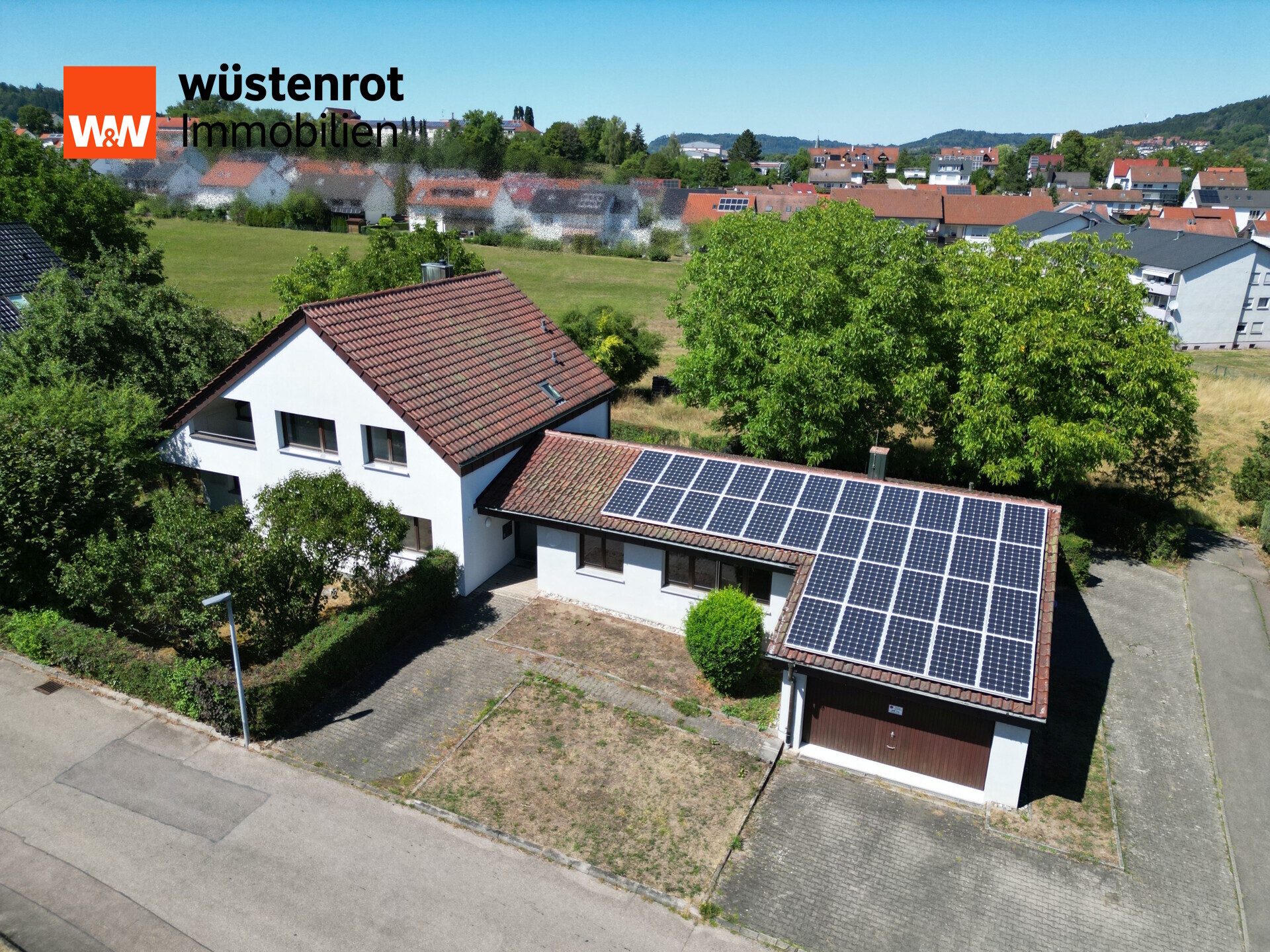 Immobilienangebot - Gaildorf - Alle - Großes Wohnhaus mit Anbaugebäude für Freizeit/Veranstaltungen und viel Platz für Familie und Beruf
