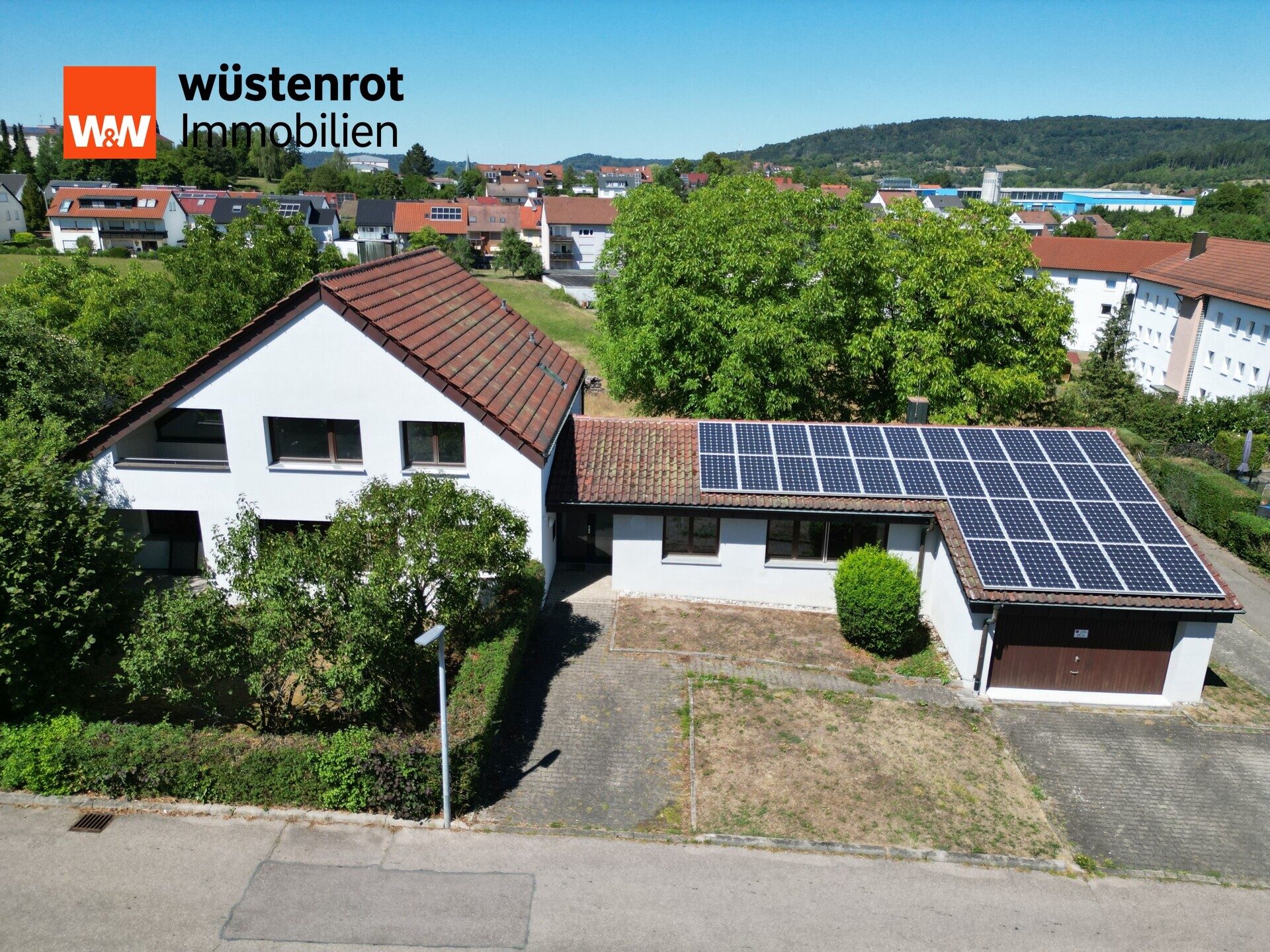 Immobilienangebot - Gaildorf - Alle - Großes Wohnhaus mit Anbaugebäude für Freizeit/Veranstaltungen und viel Platz für Familie und Beruf