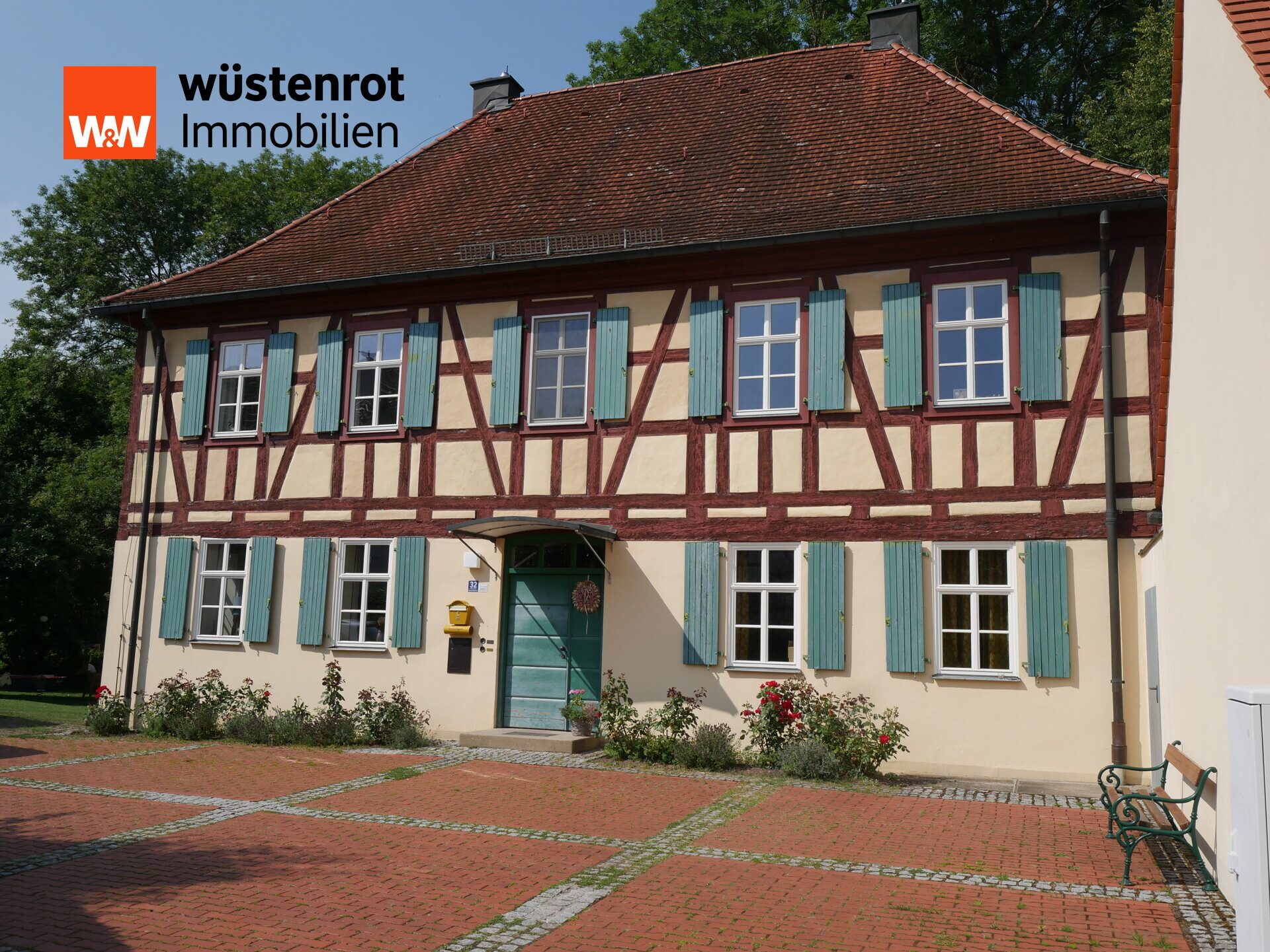 Immobilienangebot - Rödental / Weißenbrunn - Alle - Historisches Pfarrhaus – Denkmalwürdiger Charme trifft zeitgemäßes Wohnen