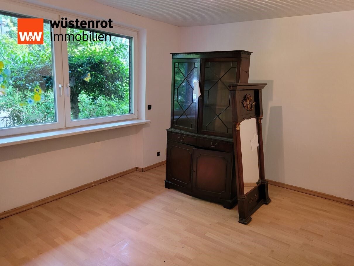 Immobilienangebot - Hamburg - Alle - Schönes Einfamilienhaus mit Balkon, Kachelofen und Garage in Langenhorn