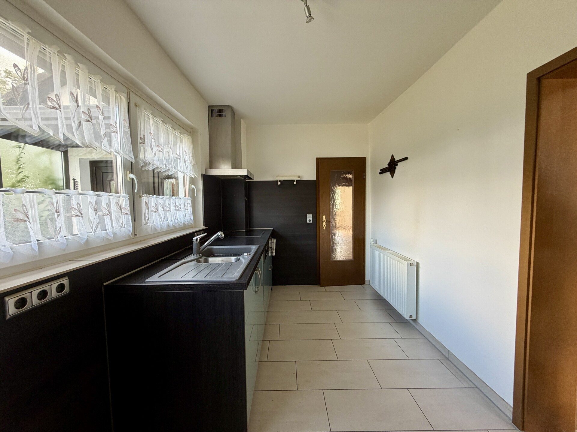 Immobilienangebot - Wedemark / Brelingen - Alle - Bieterverfahren: Großzügiges Zuhause mit Einliegerwohnung & Traumgrundstück - Wedemark
