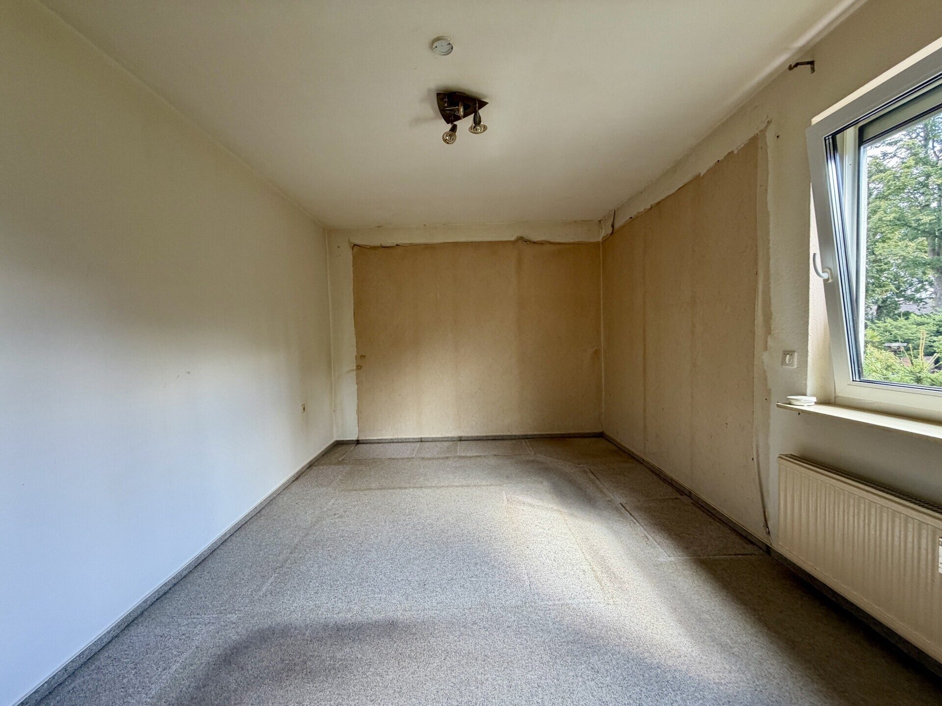 Immobilienangebot - Wedemark / Brelingen - Alle - Bieterverfahren: Großzügiges Zuhause mit Einliegerwohnung & Traumgrundstück - Wedemark