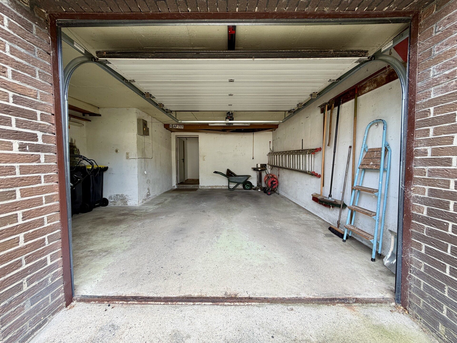 Immobilienangebot - Wedemark / Brelingen - Alle - Bieterverfahren: Großzügiges Zuhause mit Einliegerwohnung & Traumgrundstück - Wedemark