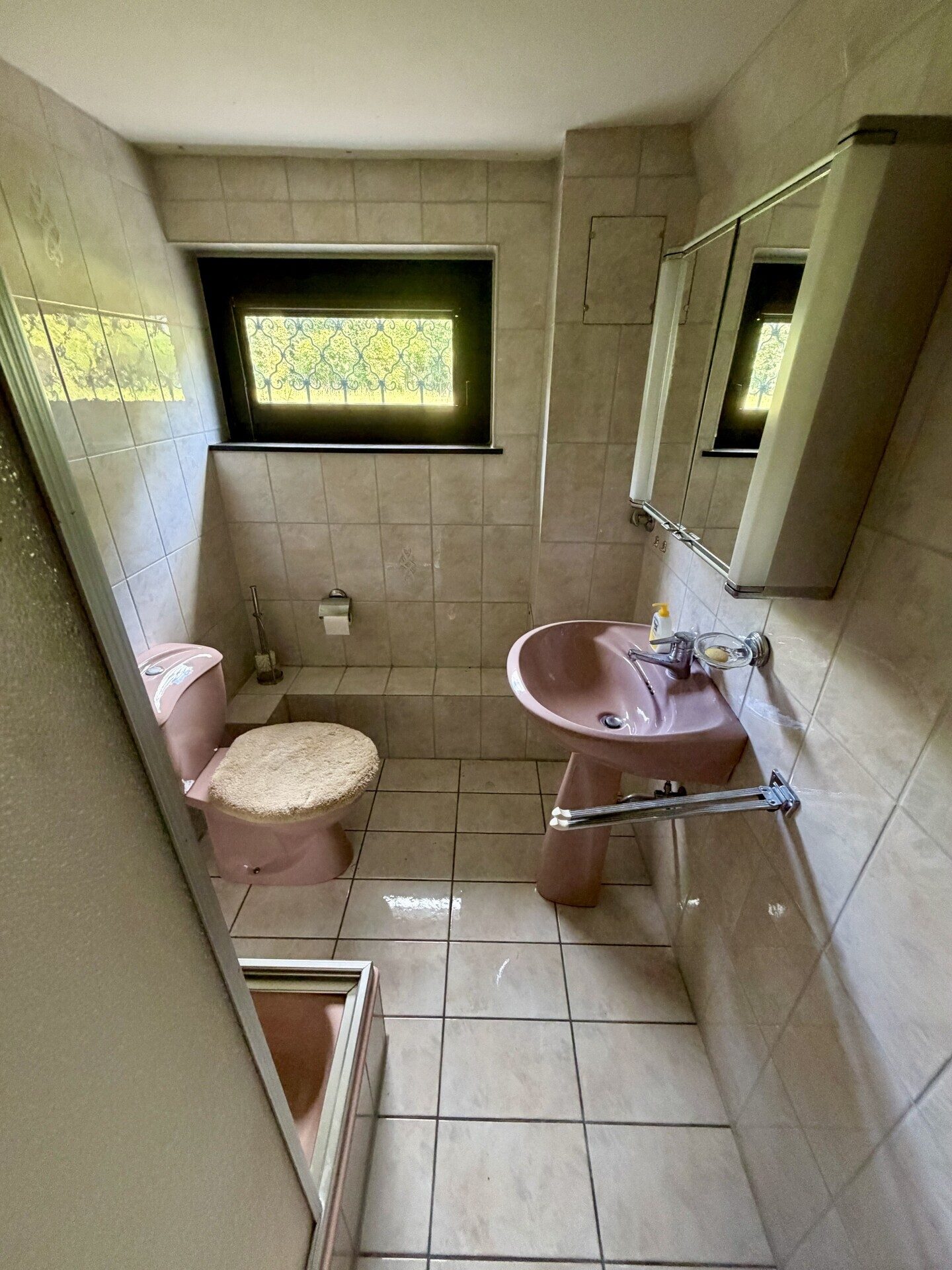 Immobilienangebot - Wedemark / Brelingen - Alle - Bieterverfahren: Großzügiges Zuhause mit Einliegerwohnung & Traumgrundstück - Wedemark