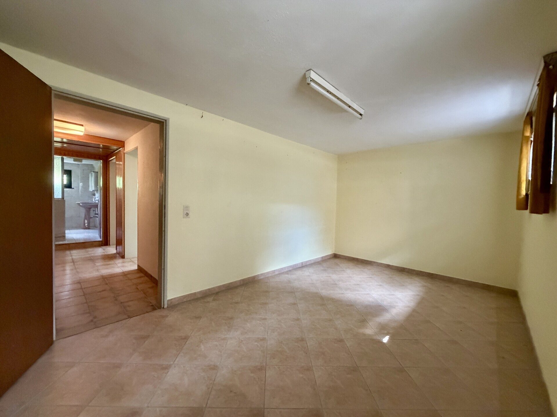 Immobilienangebot - Wedemark / Brelingen - Alle - Bieterverfahren: Großzügiges Zuhause mit Einliegerwohnung & Traumgrundstück - Wedemark