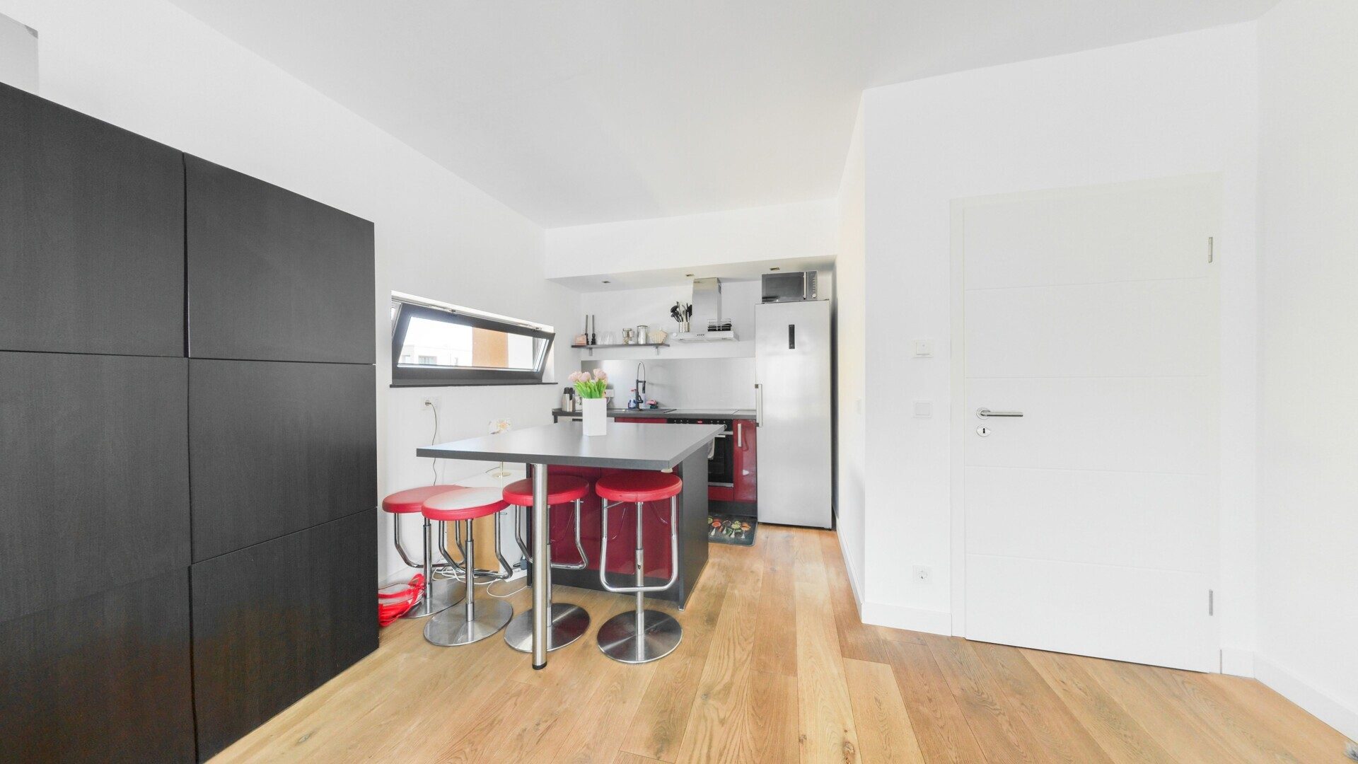Immobilienangebot - Paderborn - Alle - Moderne 3-Zimmerwohnung mit großem Sonnenbalkon auf Erbbaurechtsgrundstück in Paderborn-Kernstadt