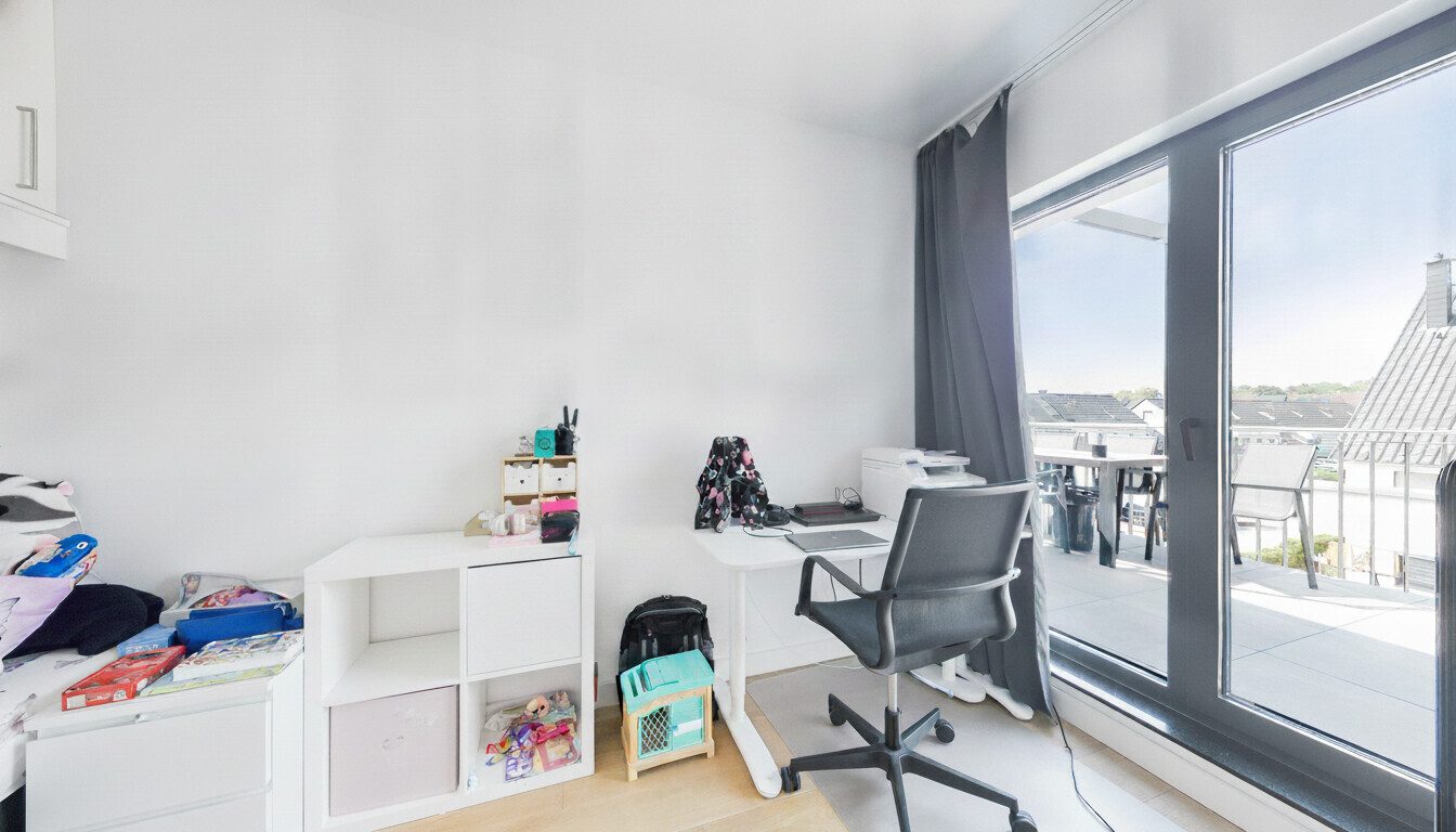 Immobilienangebot - Paderborn - Alle - Moderne 3-Zimmerwohnung mit großem Sonnenbalkon auf Erbbaurechtsgrundstück in Paderborn-Kernstadt