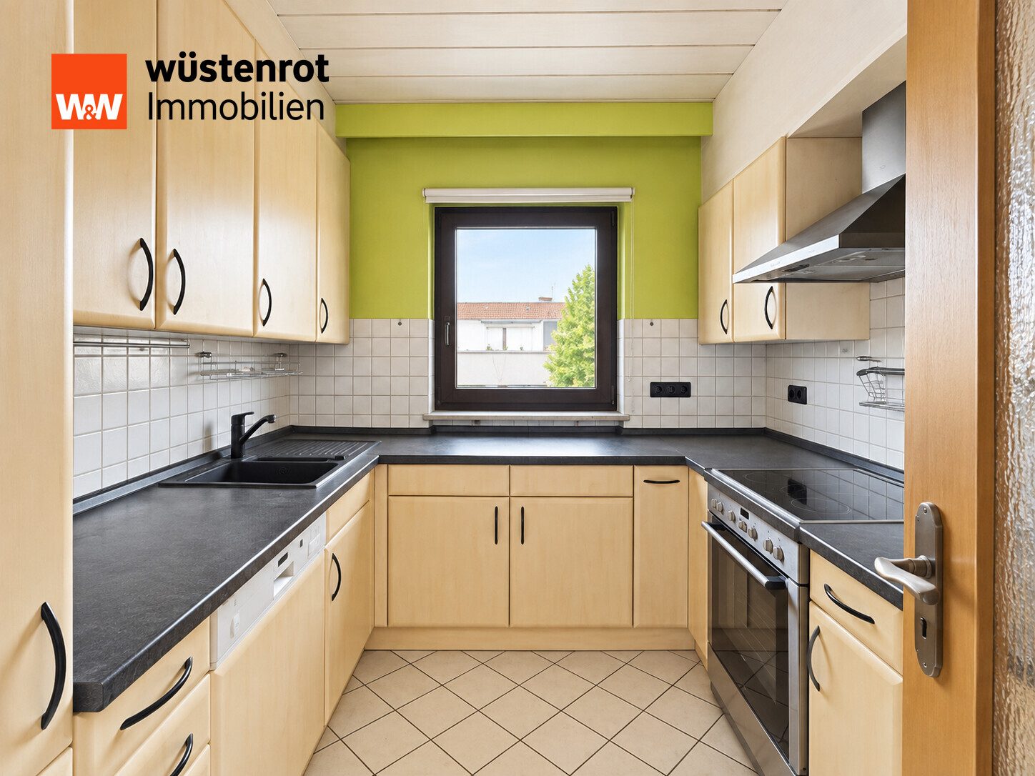 Immobilienangebot - Schorndorf - Alle - Wunderschöne 3-Zi-Wohnung mit großer Dachterrasse in Schorndorf