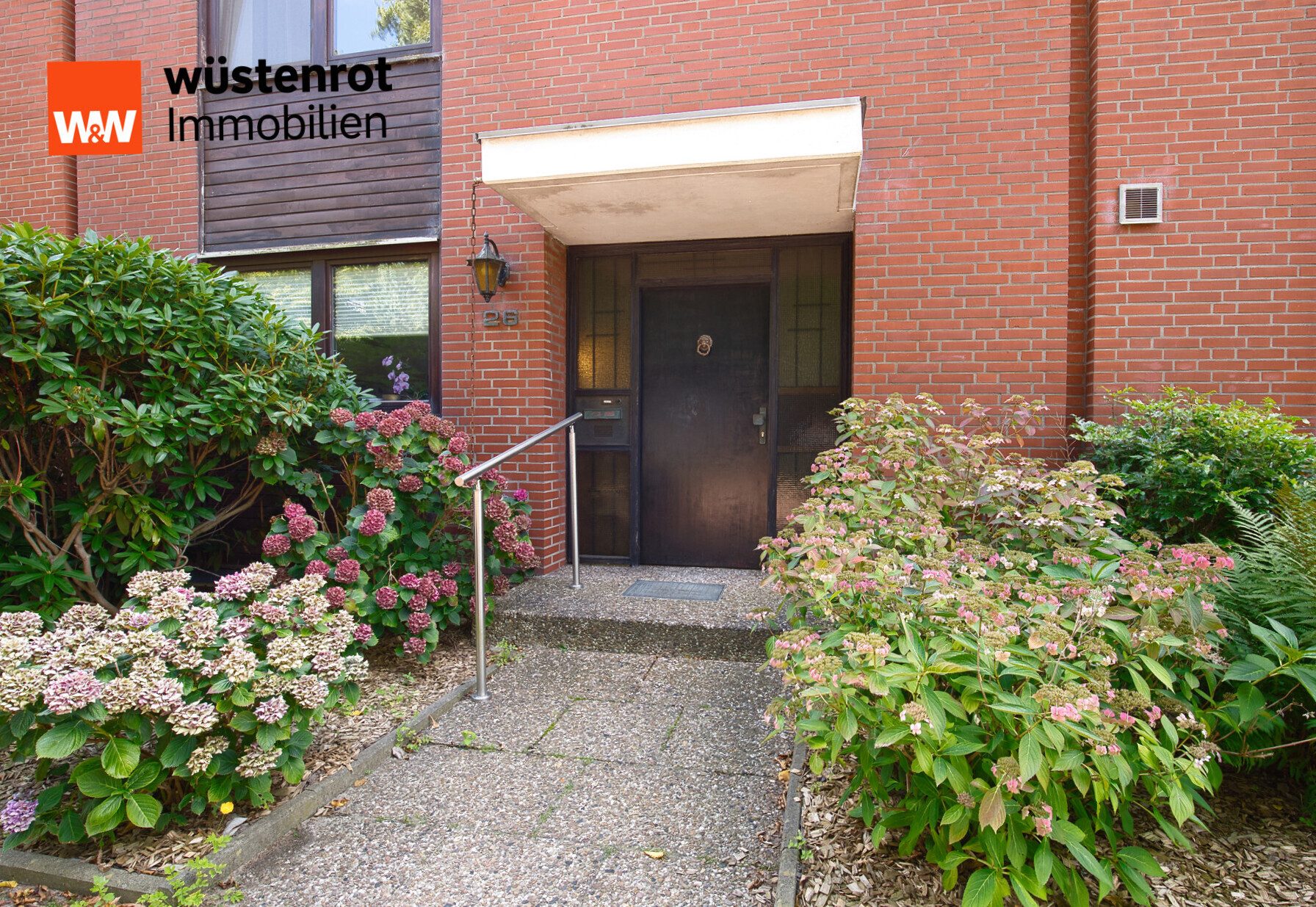 Immobilienangebot - Bremen / Vahr - Alle - Gartenstadt Vahr – 4-Zimmer-Reihenmittelhaus mit Garten, Garage und Vollkeller