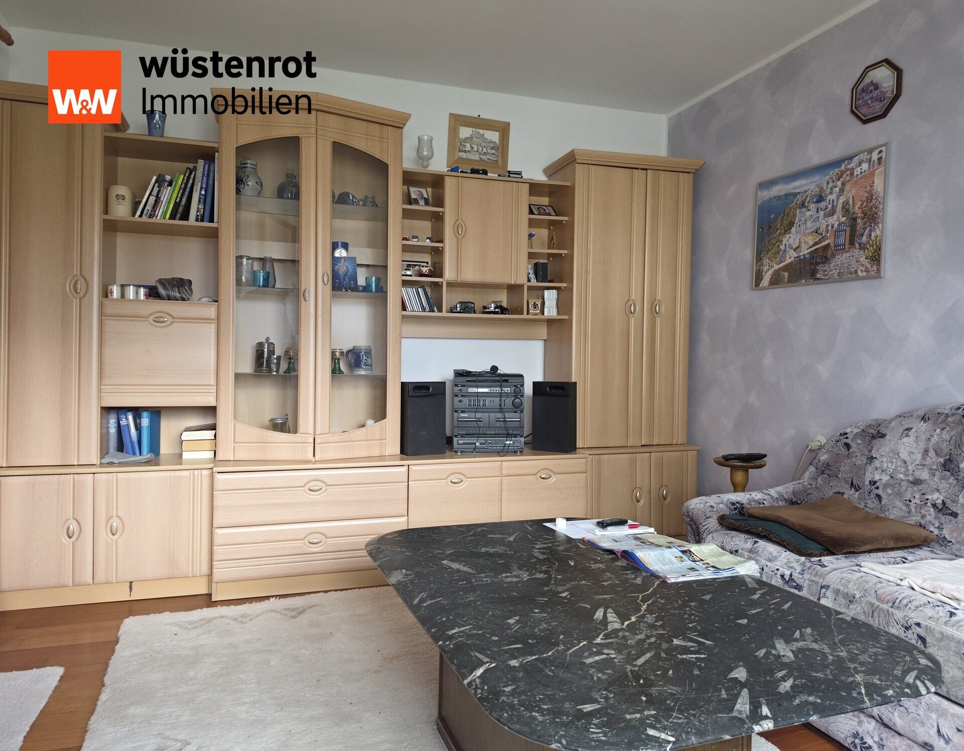 Immobilienangebot - Sindelfingen - Alle - Raum für Familie, Zukunft & Ideen! 
Zweifamilienhaus mit Garten und Garage.