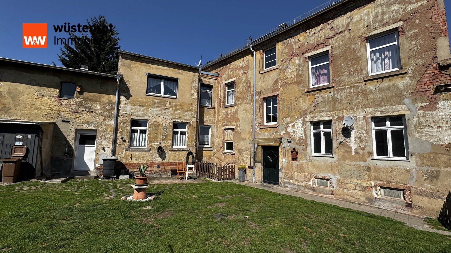 Hofansicht Immobilienangebot - Chemnitz - Alle - Kleines Wohn-und Geschäftshaus in Sigmar