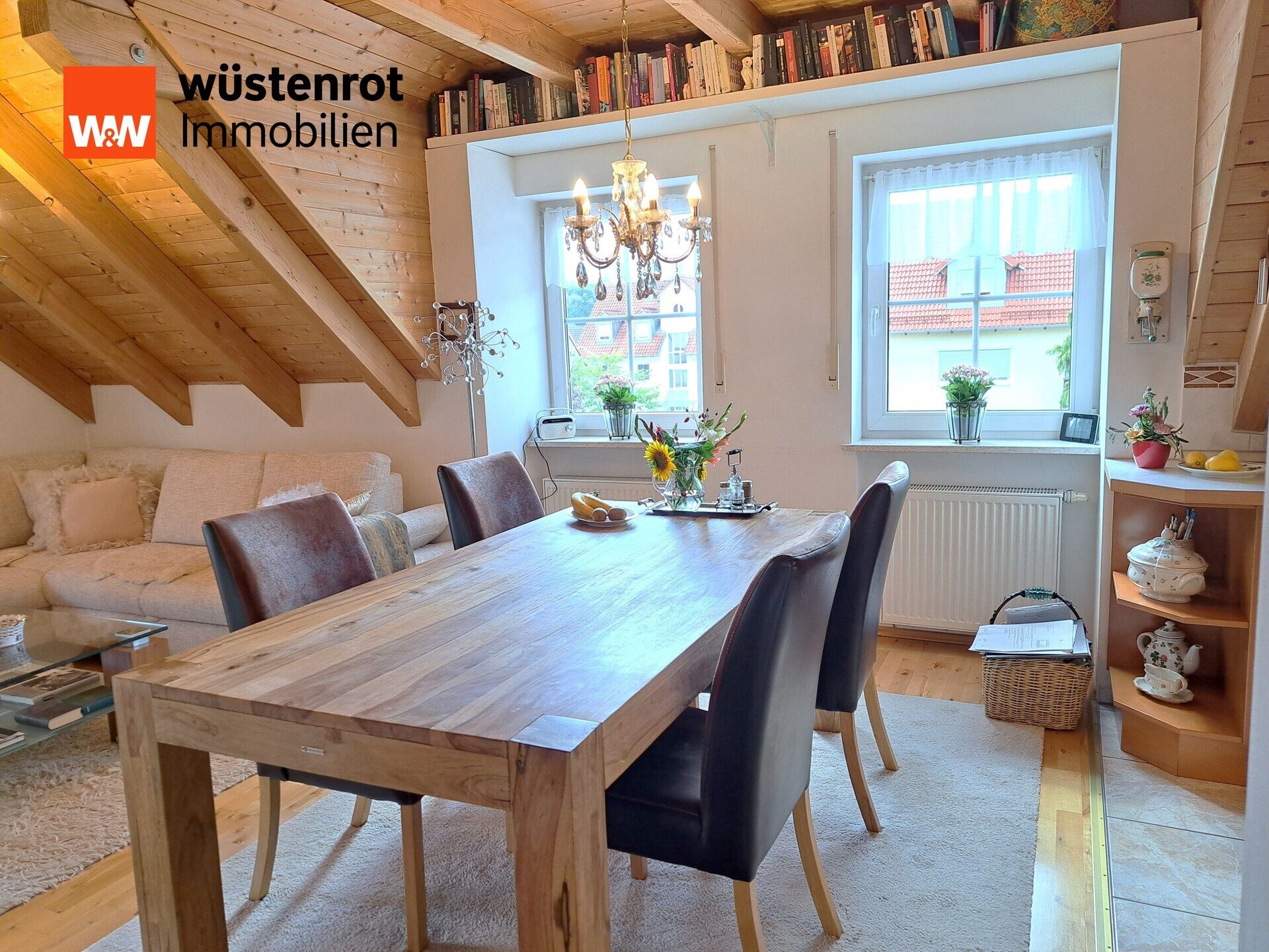 Immobilienangebot - Pfaffenhofen an der Ilm - Alle - Bezugsfrei! 2-Zi.-DG-Wohnung mit Balkon und ausgebautem Dachspitz