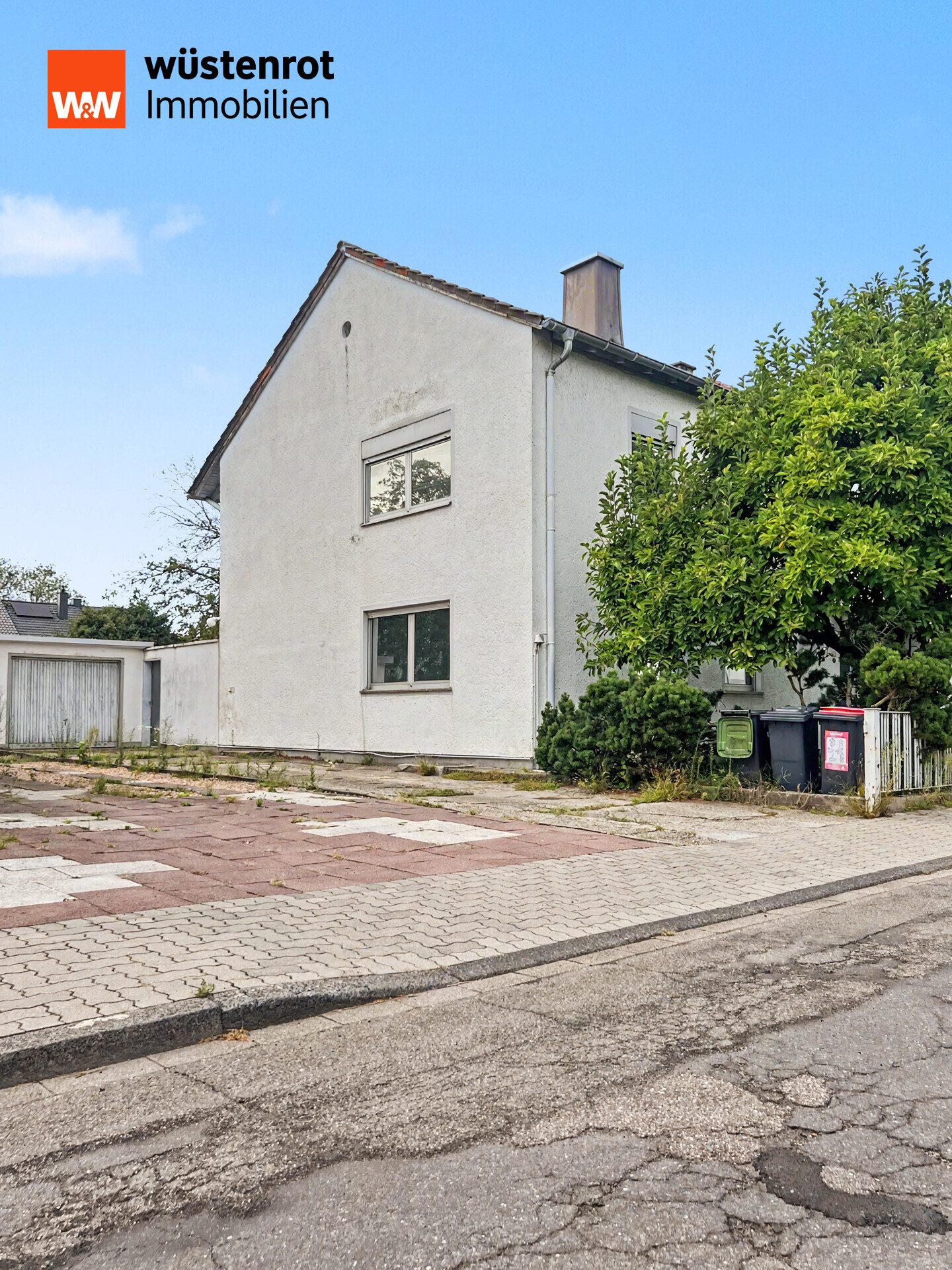 Immobilienangebot - Karlsruhe - Alle - Ein Zuhause mit Charakter – Großzügiges Wohnhaus mit großem Garten (Kernsanierung erforderlich)