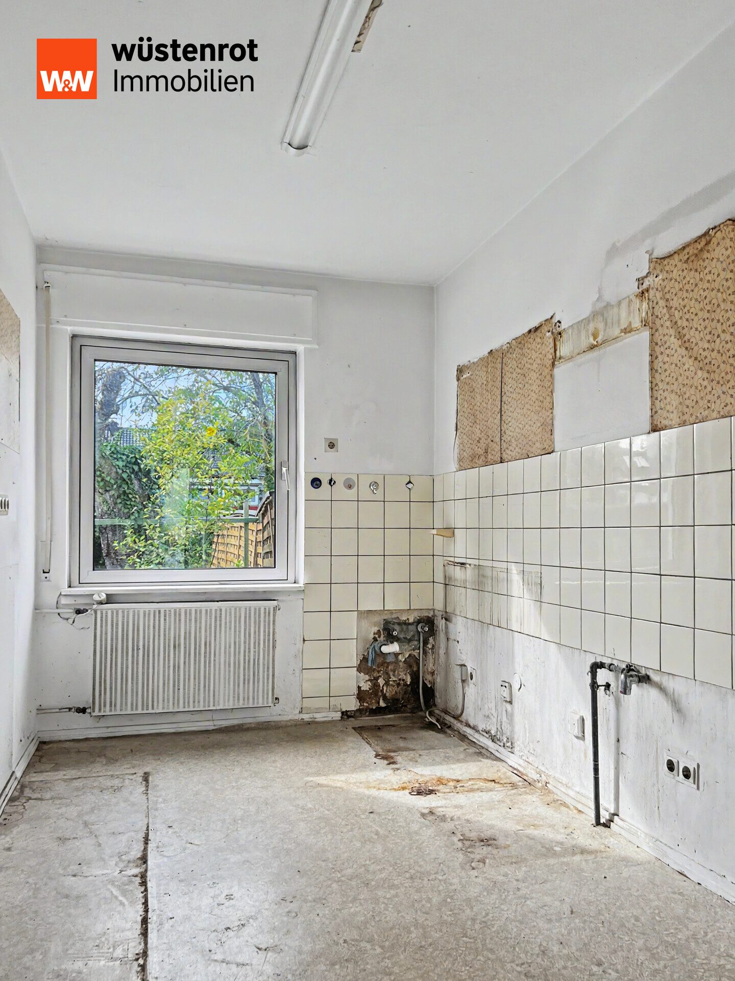 Immobilienangebot - Karlsruhe - Alle - Ein Zuhause mit Charakter – Großzügiges Wohnhaus mit großem Garten (Kernsanierung erforderlich)