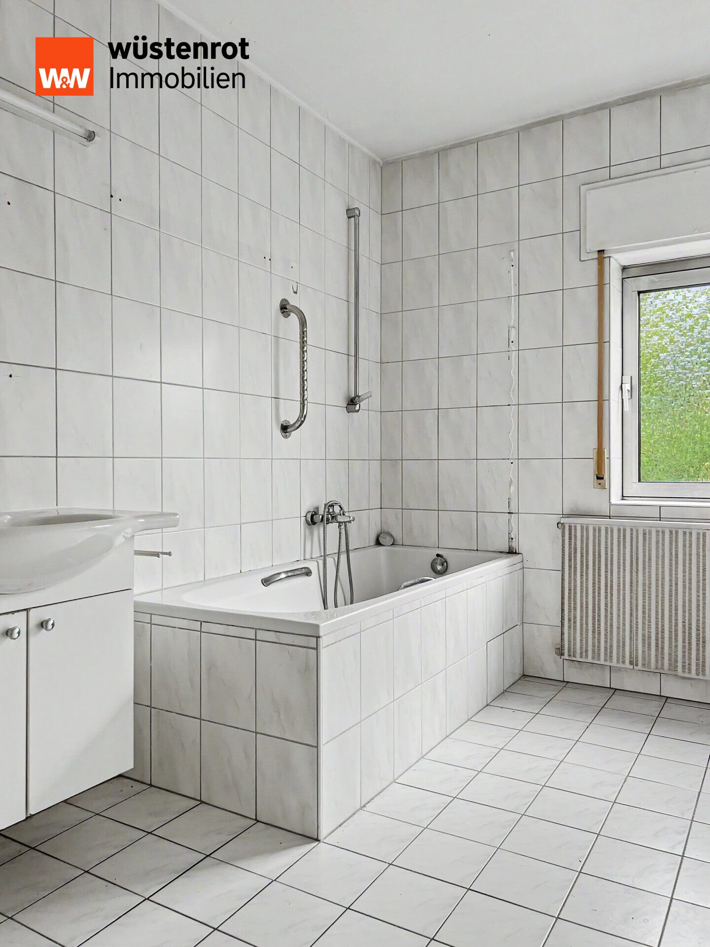 Immobilienangebot - Karlsruhe - Alle - Ein Zuhause mit Charakter – Großzügiges Wohnhaus mit großem Garten (Kernsanierung erforderlich)