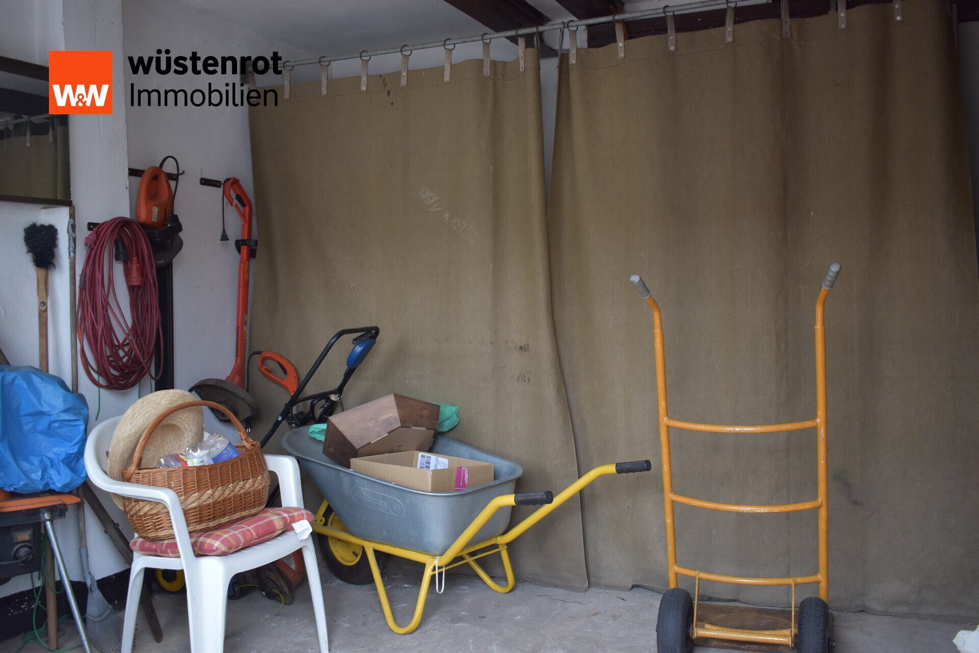 Immobilienangebot - Gröditz - Alle - Doppelhaushälfte mit Garten zum Verkauf