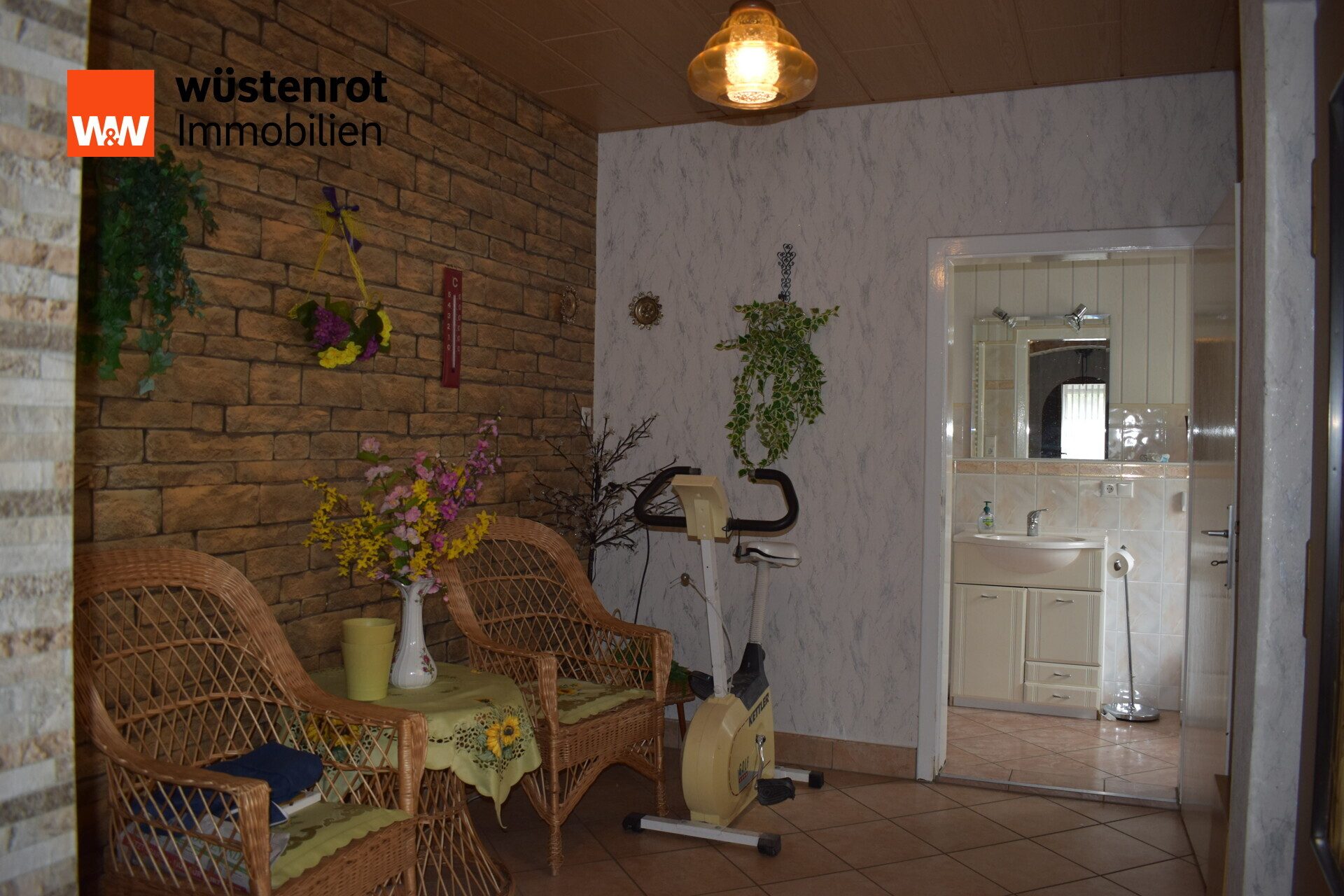 Immobilienangebot - Gröditz - Alle - Doppelhaushälfte mit Garten zum Verkauf
