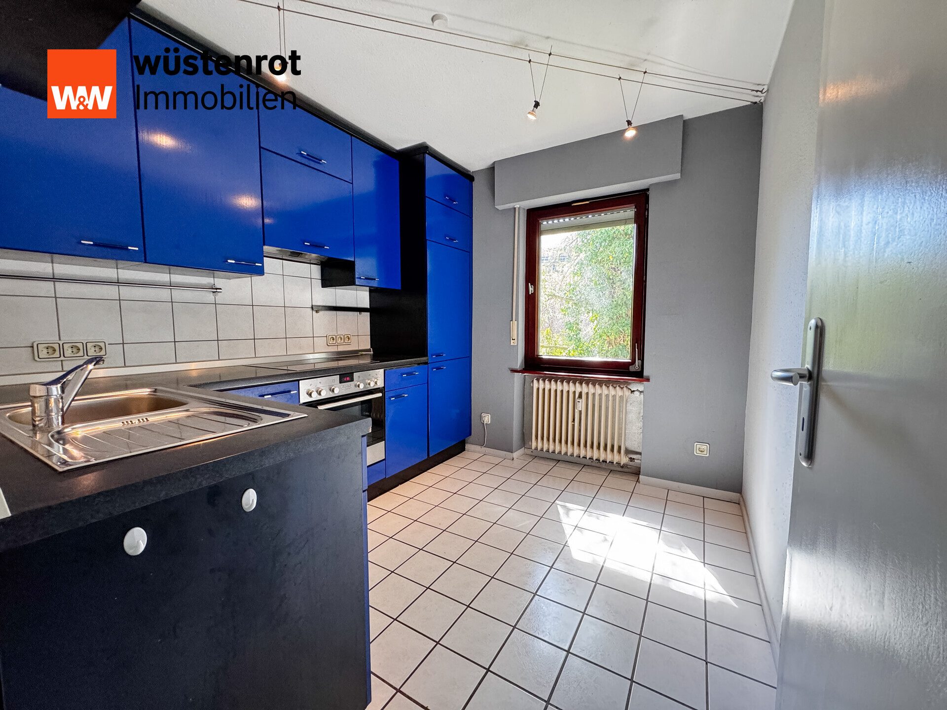 Immobilienangebot - Herzogenrath / Kohlscheid - Alle - Tolle Eigentumswohnung im Dachgeschoss mit Balkon, Stellplatz & Gartennutzung