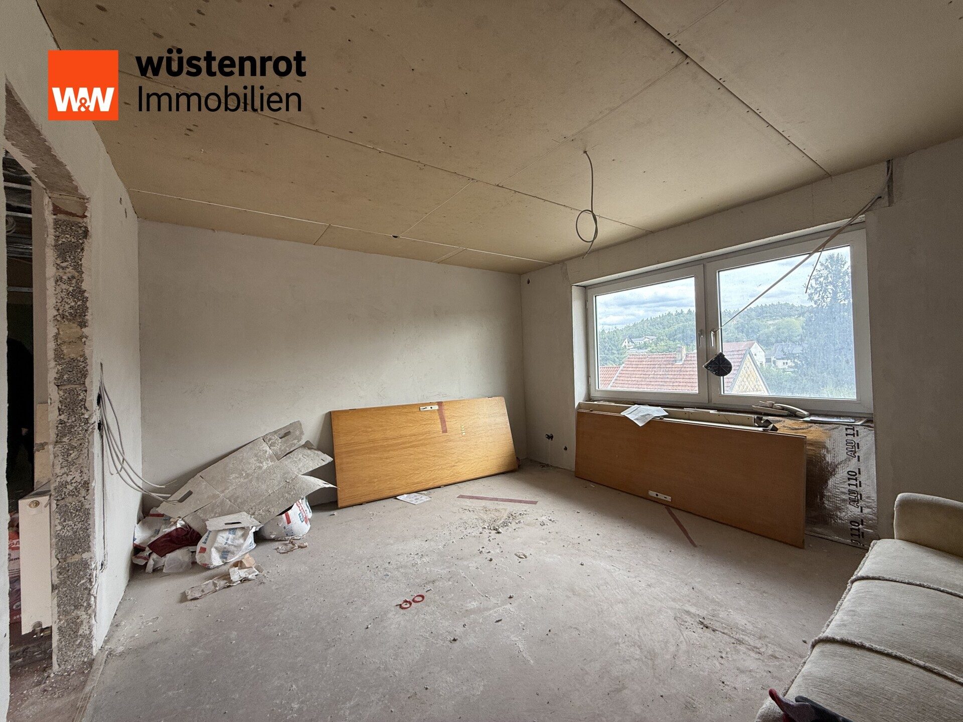 Immobilienangebot - Beckingen - Alle - Zwei Häuser auf einem Grundstück: Einziehen und das zweite Haus vermieten!