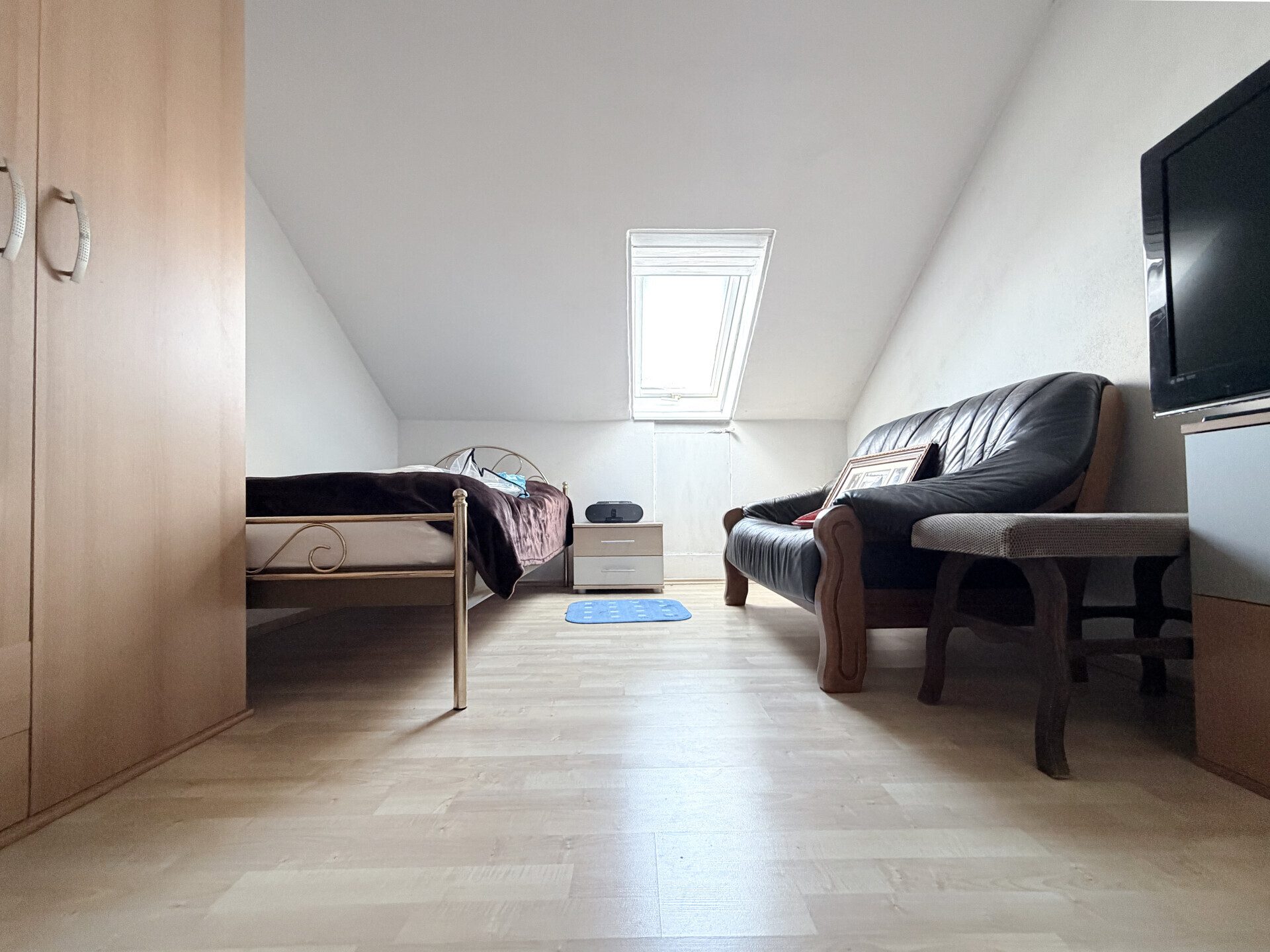 Immobilienangebot - Kelheim / Affecking - Alle - Weitblick inklusive: Großzügiges Einfamilienhaus mit Einliegerwohnung in Kelheim