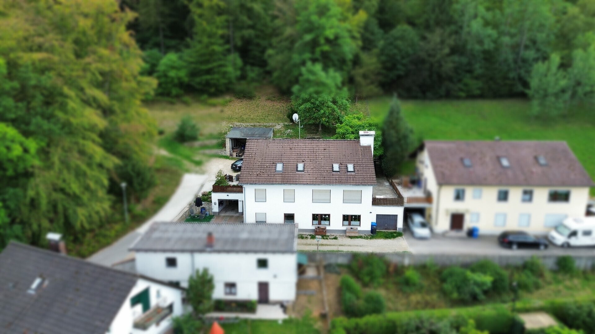 Immobilienangebot - Kelheim / Affecking - Alle - Weitblick inklusive: Großzügiges Einfamilienhaus mit Einliegerwohnung in Kelheim