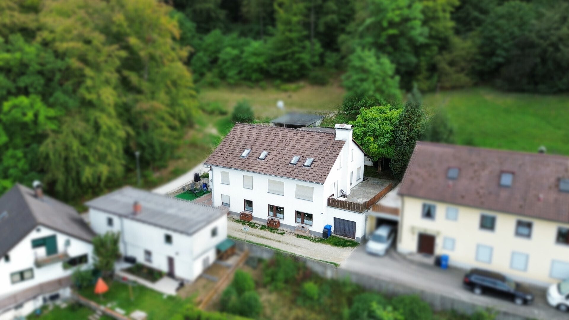 Immobilienangebot - Kelheim / Affecking - Alle - Weitblick inklusive: Großzügiges Einfamilienhaus mit Einliegerwohnung in Kelheim