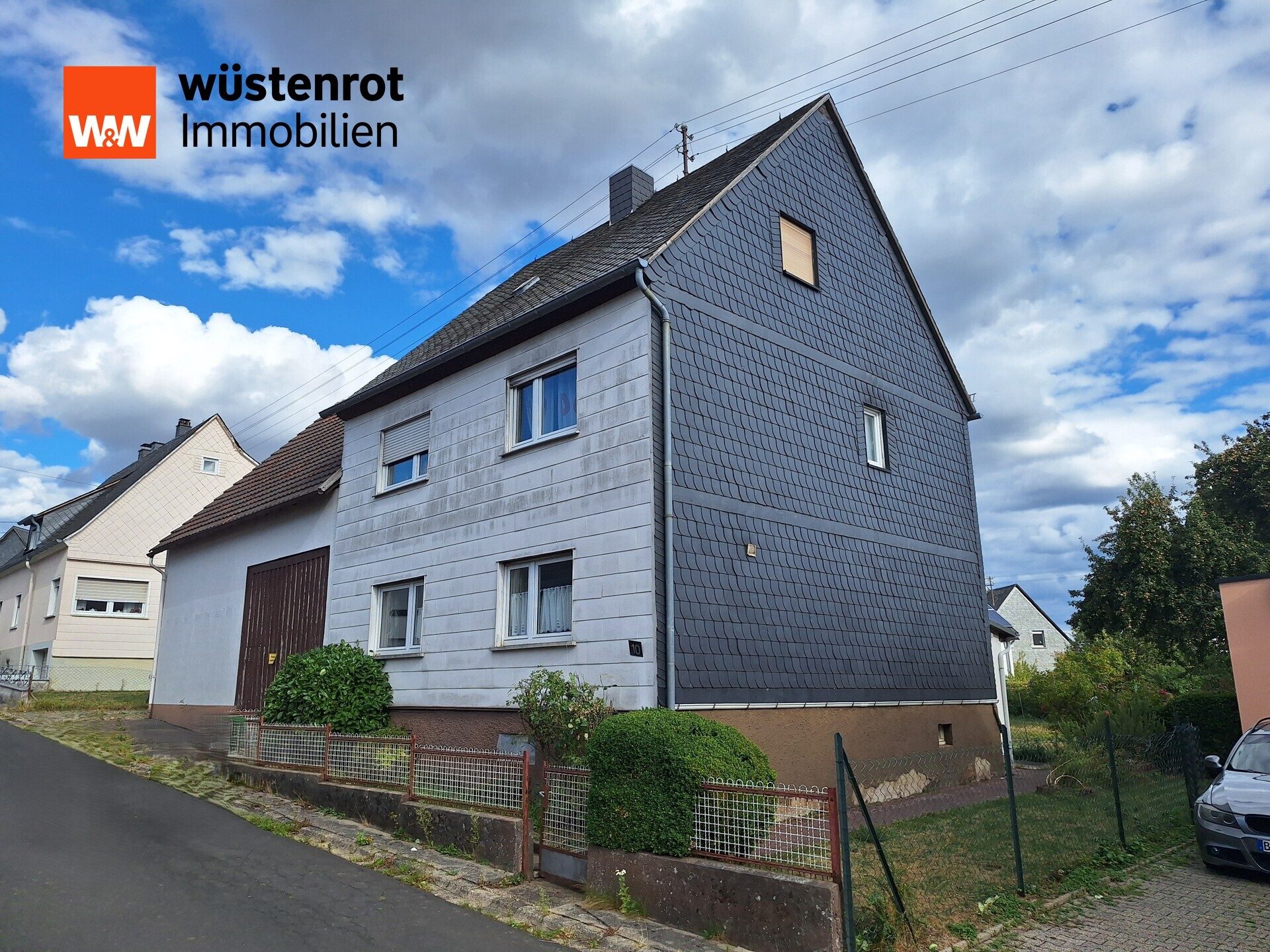 Immobilienangebot - Laufersweiler - Alle - sanierungsbedürftiges Haus 
- mit Scheune und Garage -