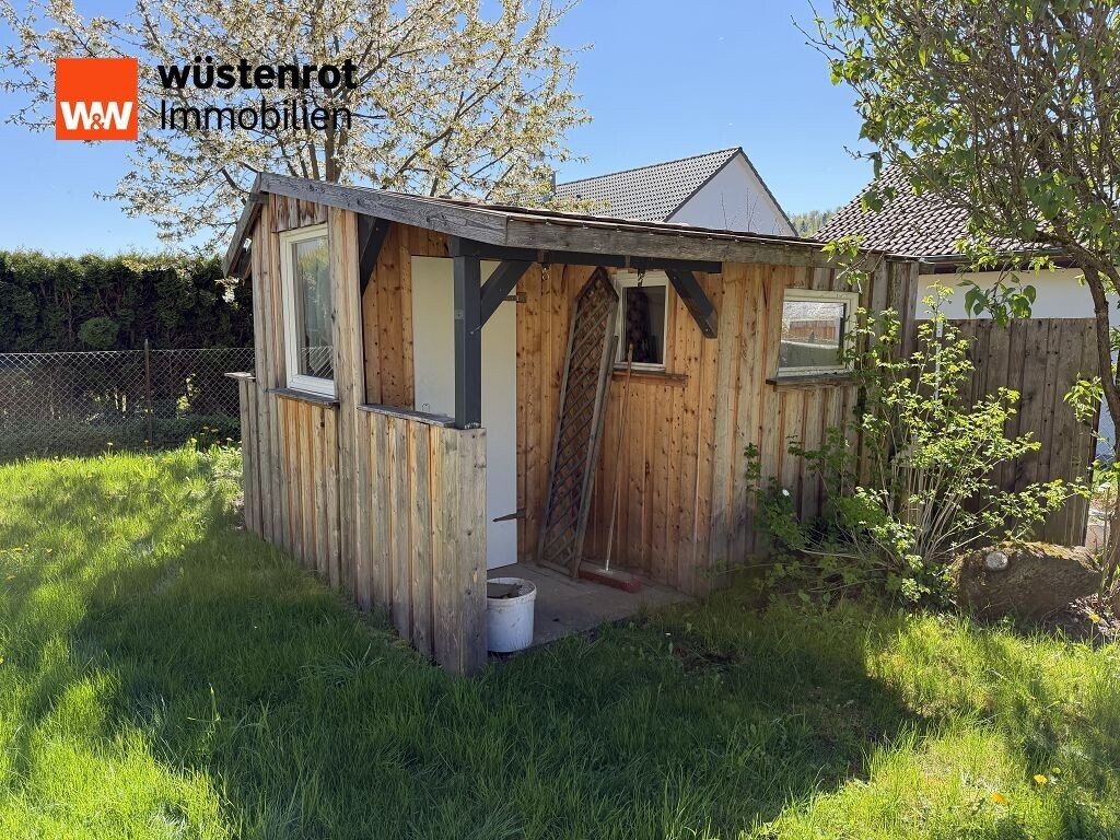 Immobilienangebot - Oberrot - Hausen - Alle - Zweifamilienhaus mit ausbaufähigem Dachgeschoss und schönem Garten